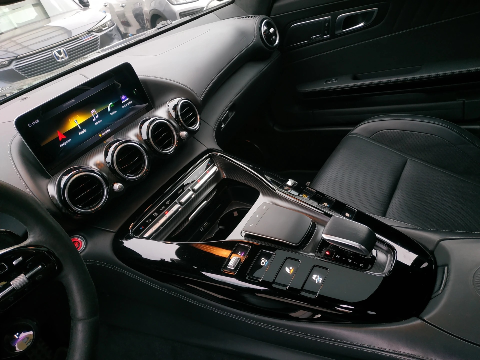 MERCEDES-BENZ AMG GT C Speedshift DCT-image-15