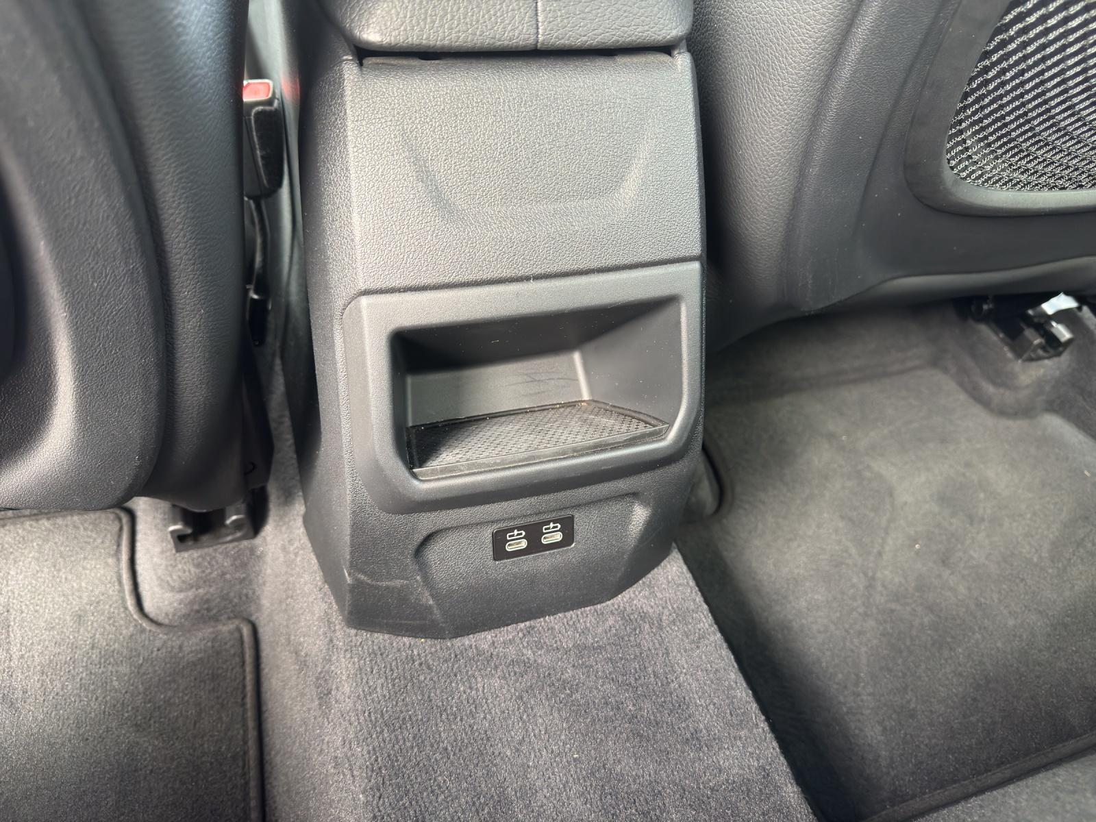 BMW 120d xDrive-image-18