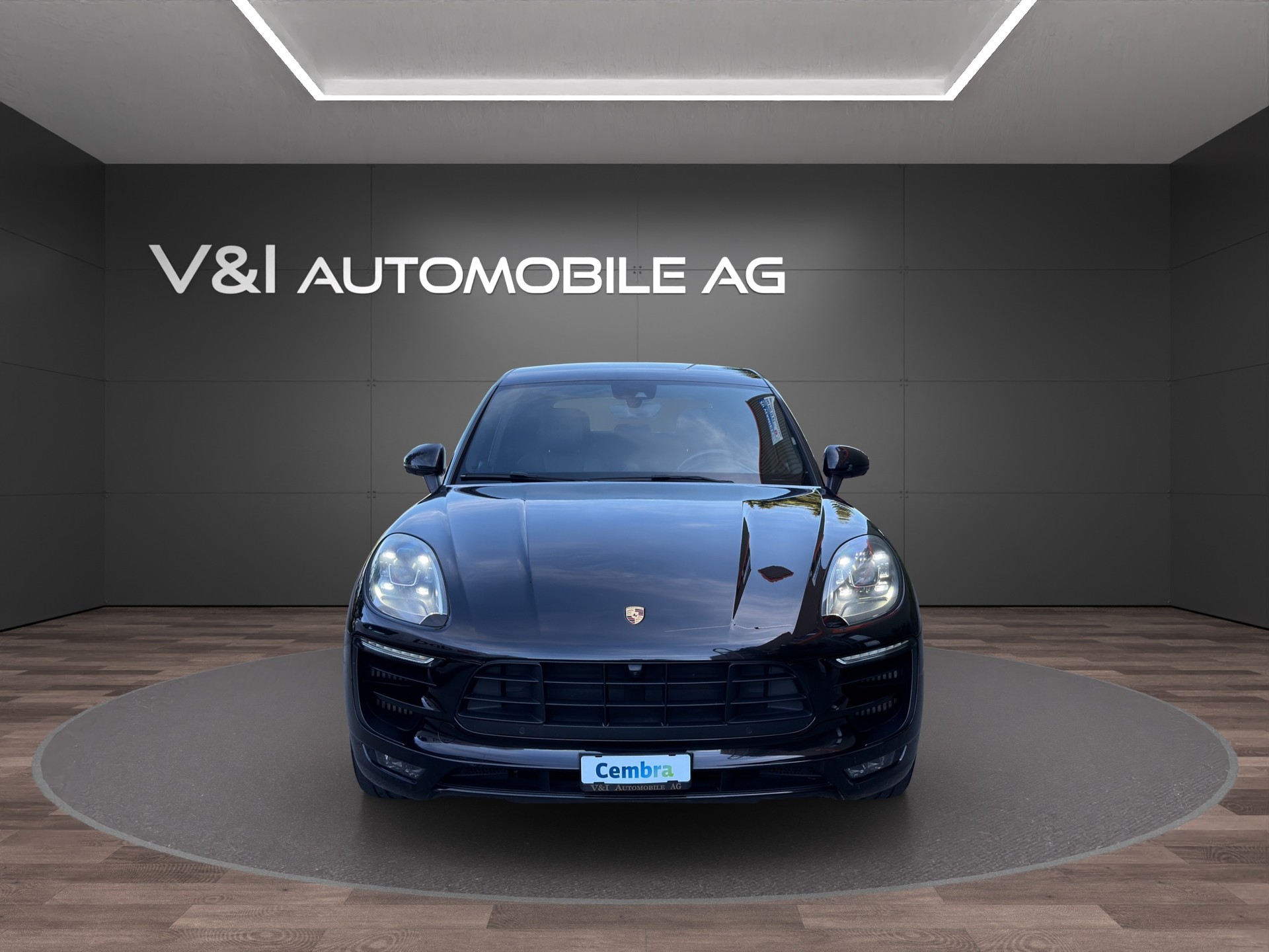 PORSCHE Macan GTS PDK-showroom-element-2