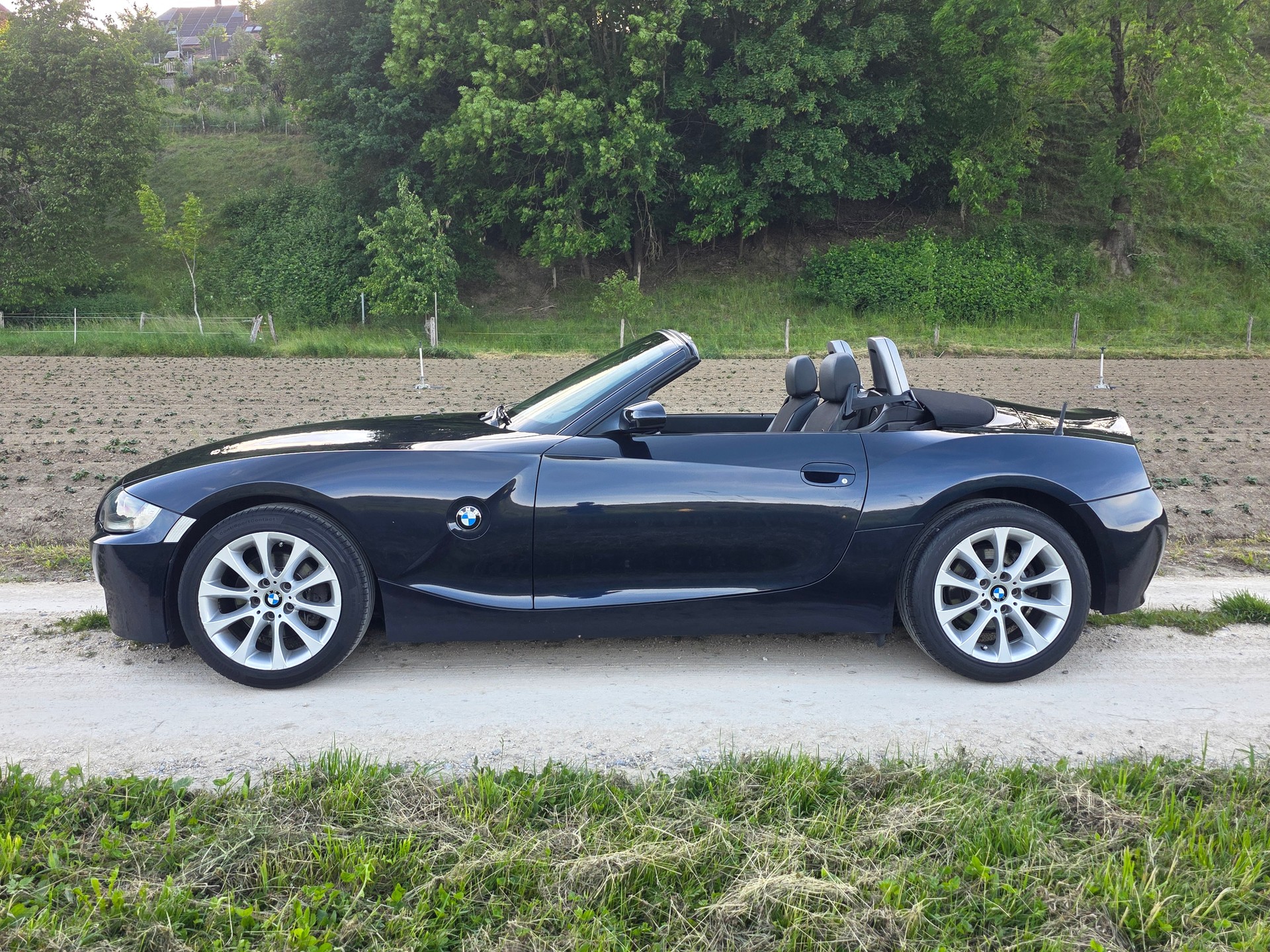 BMW Z4 2.5si Roadster / Neu ab Mfk und Service-image-1