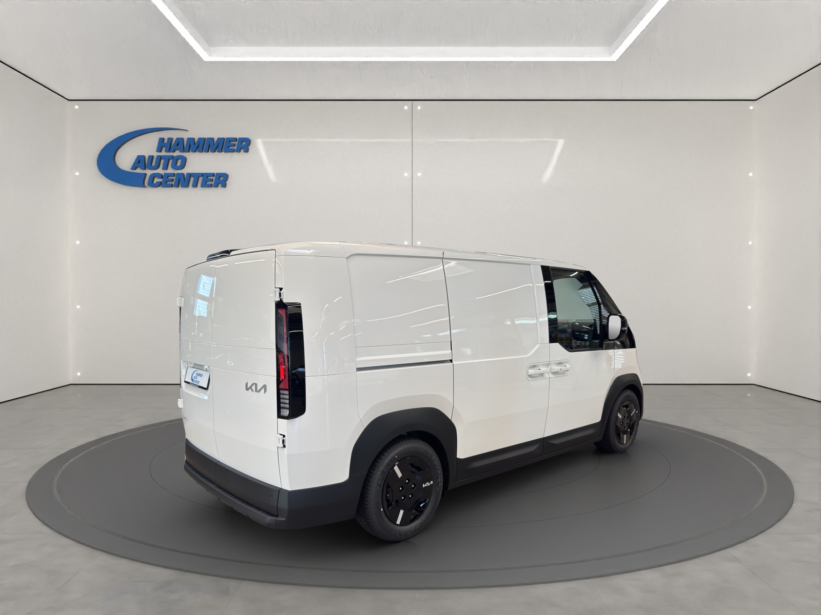 KIA PV5 Cargo 71.2 kWh Plus-image-4