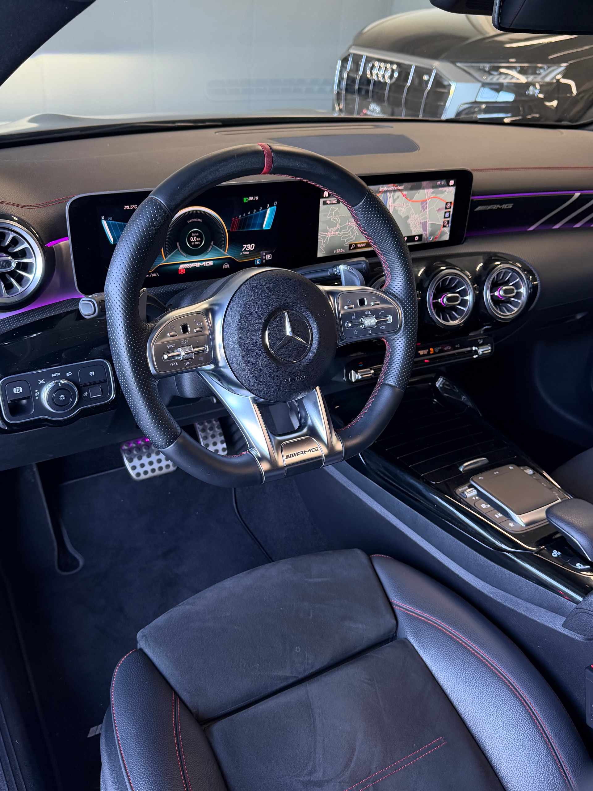 MERCEDES-BENZ CLA 35 AMG 4Matic 7G-DCT-image-10