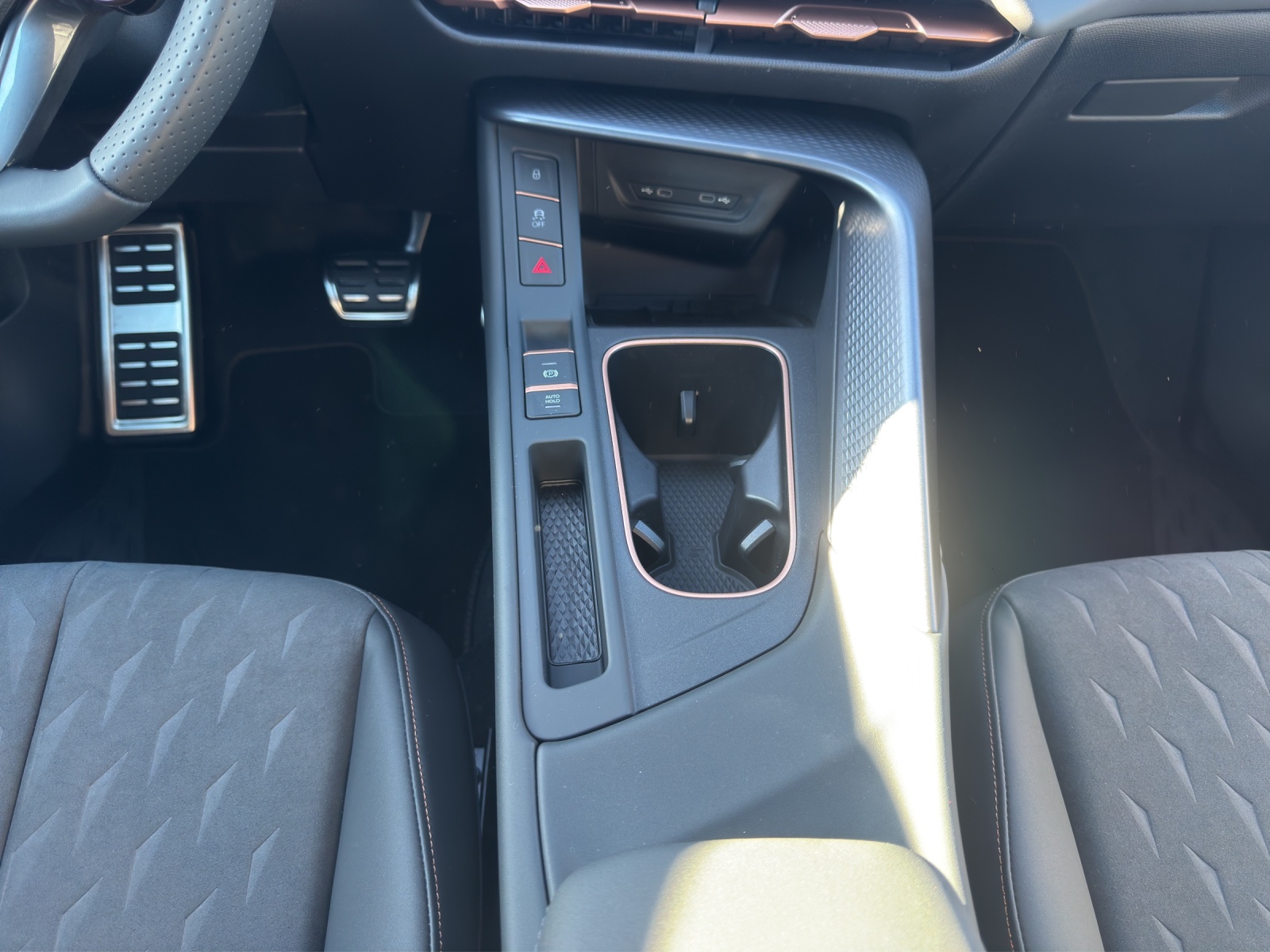 CUPRA Terramar PE2.0TSI 265PS 2000ccm 265PS/195kW 4 Zylinder TSI Benzin-image-6