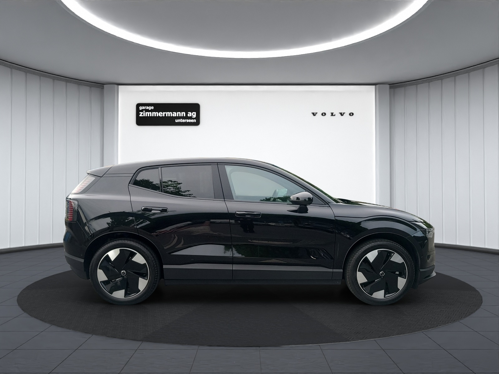 VOLVO EX 30 E60 Twin Ultra Performance AWD-image-4