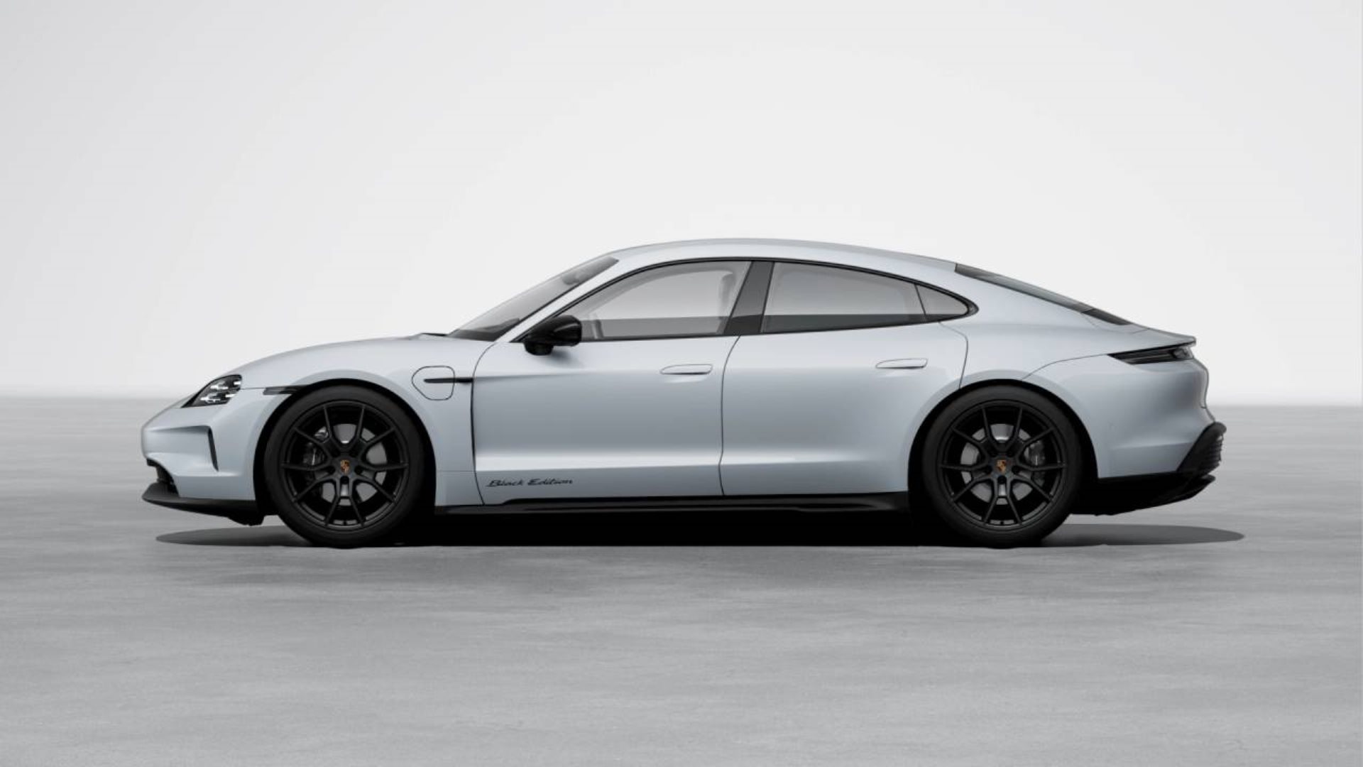 PORSCHE Taycan 4 Black Edition-showroom-element-1