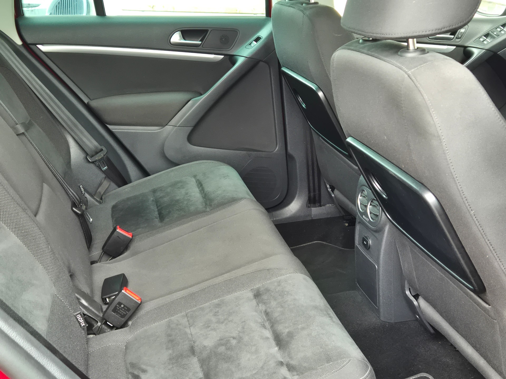 VW Tiguan 2.0 TSI Sport&Style 4Motion DSG-image-16