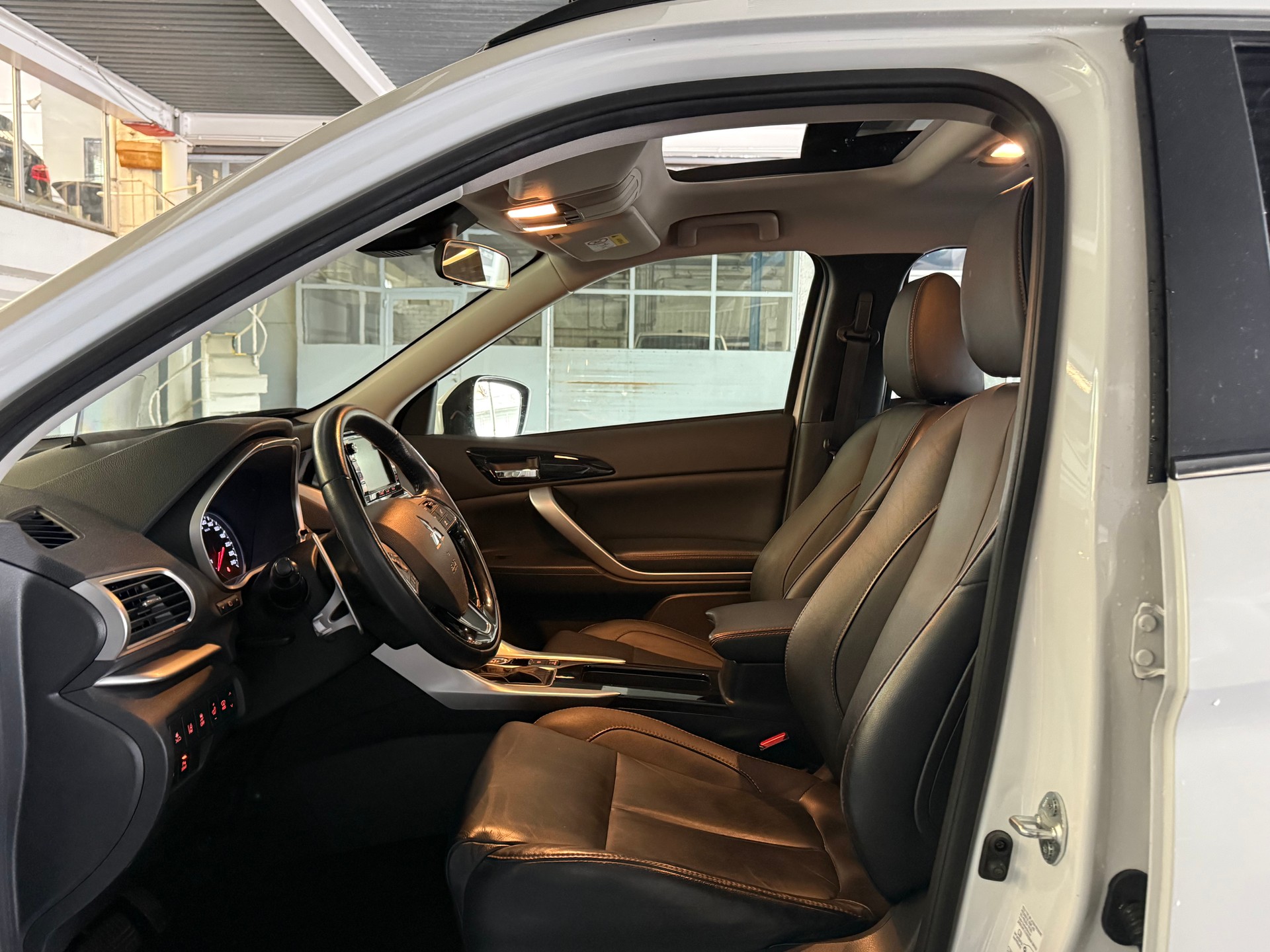 MITSUBISHI Eclipse Cross 1.5 T-Mivec Diamond 4WD CVT-image-13