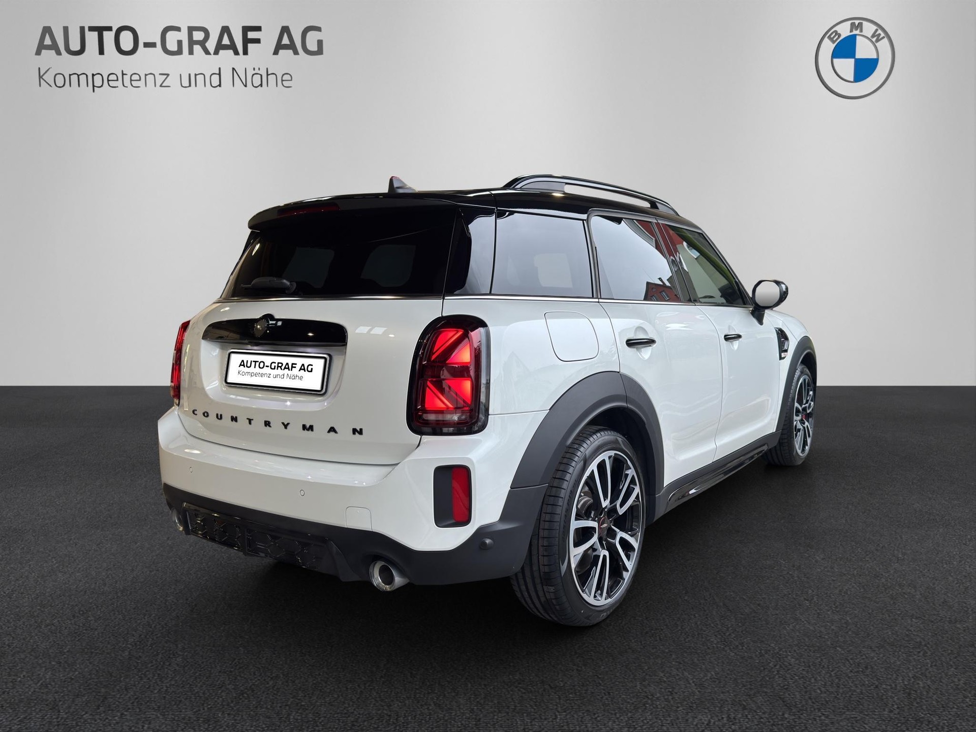 MINI Countryman JCW ALL4-image-4