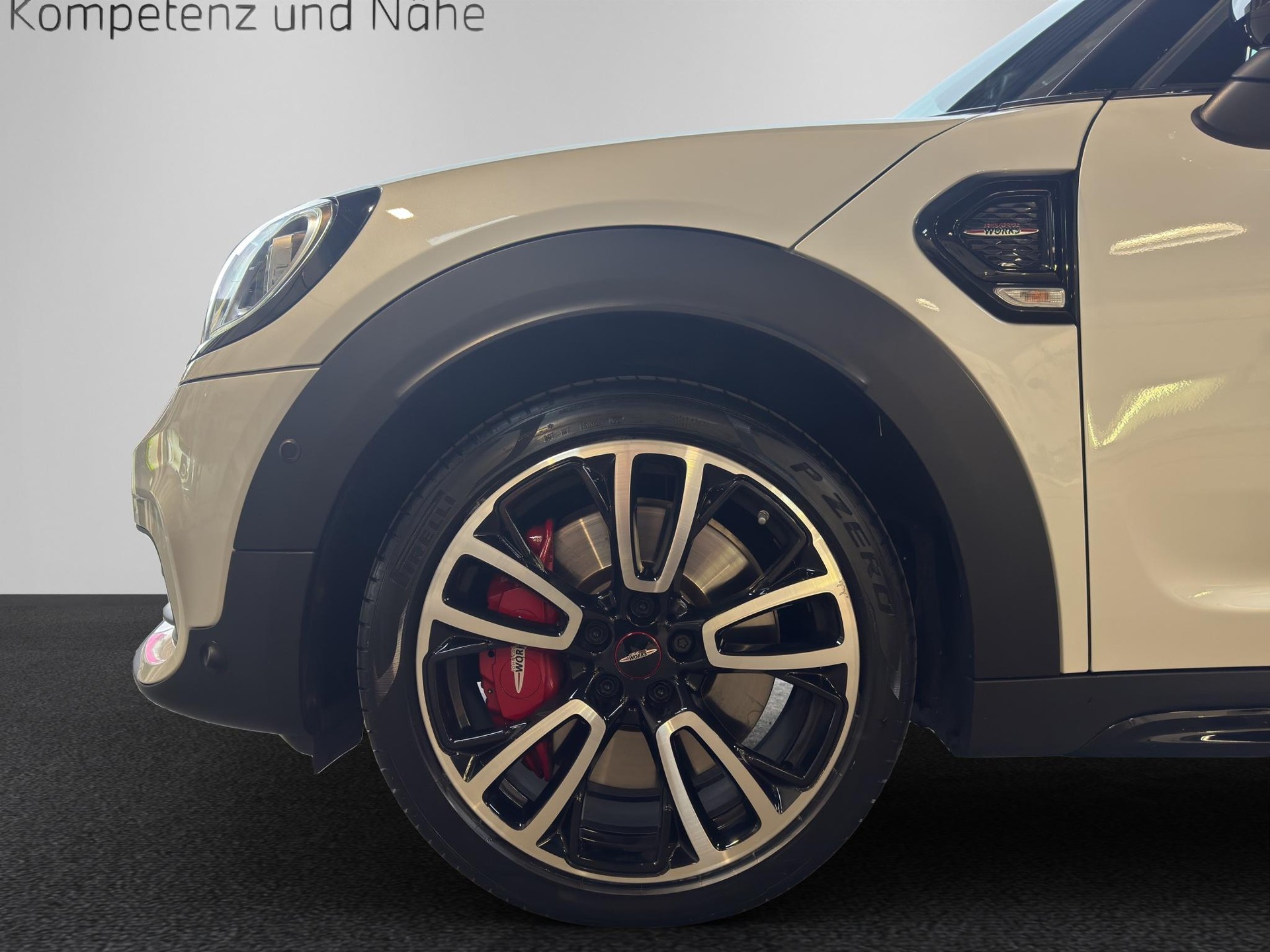 MINI Countryman JCW ALL4-image-9