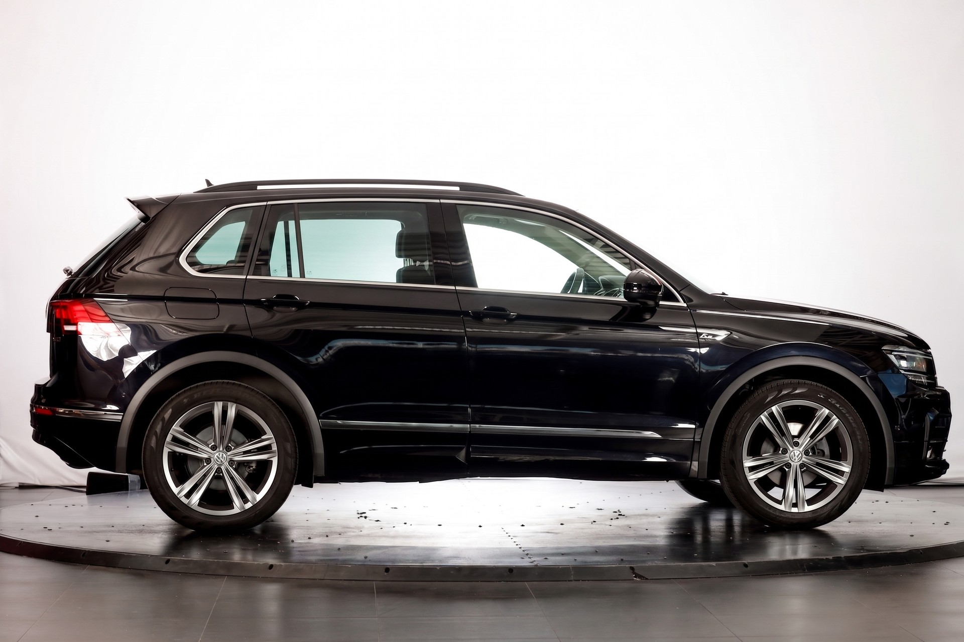 VW Tiguan 1.4TSI Comfortline 4Motion DSG-image-1