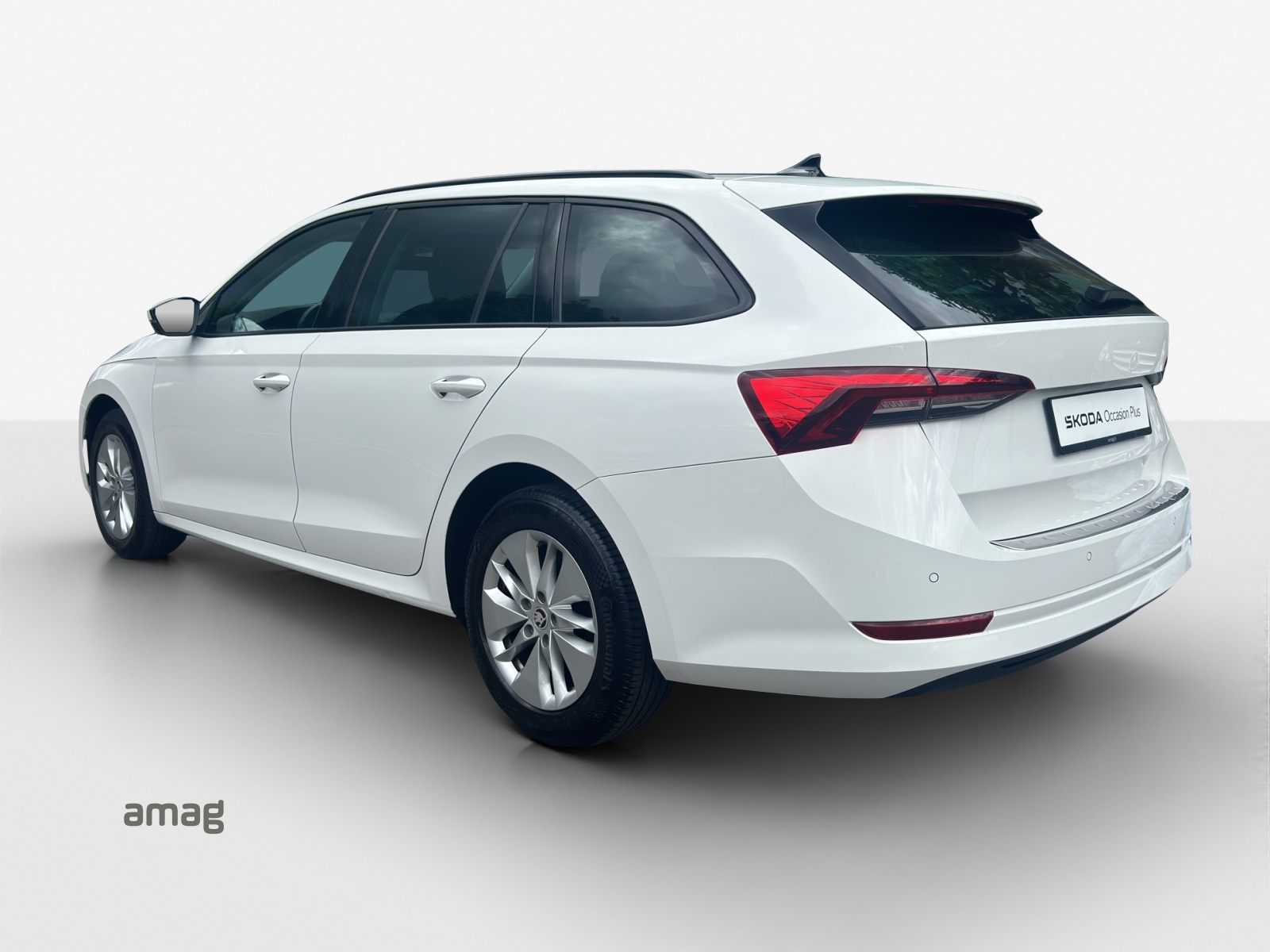 SKODA Octavia Combi 2.0 TDI DSG Ambition-image-3