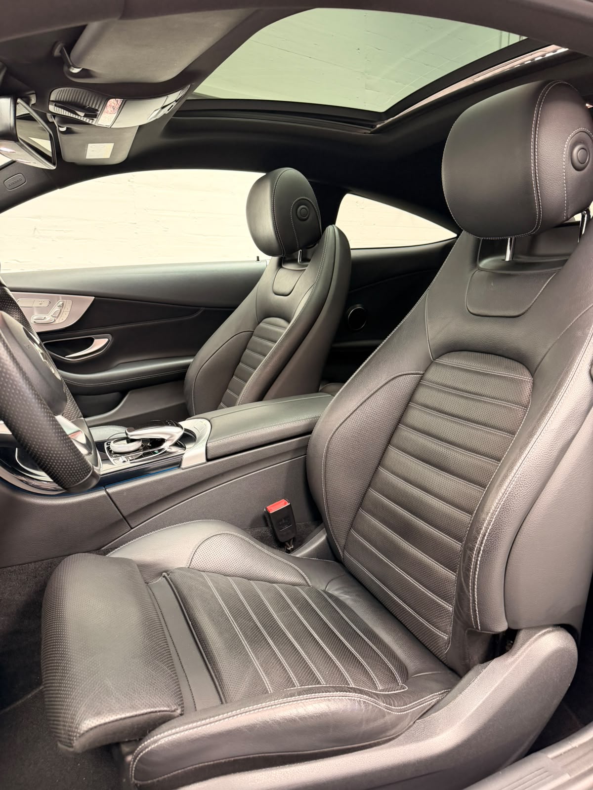MERCEDES-BENZ C 300 Coupé AMG Line 9G-tronic-image-11
