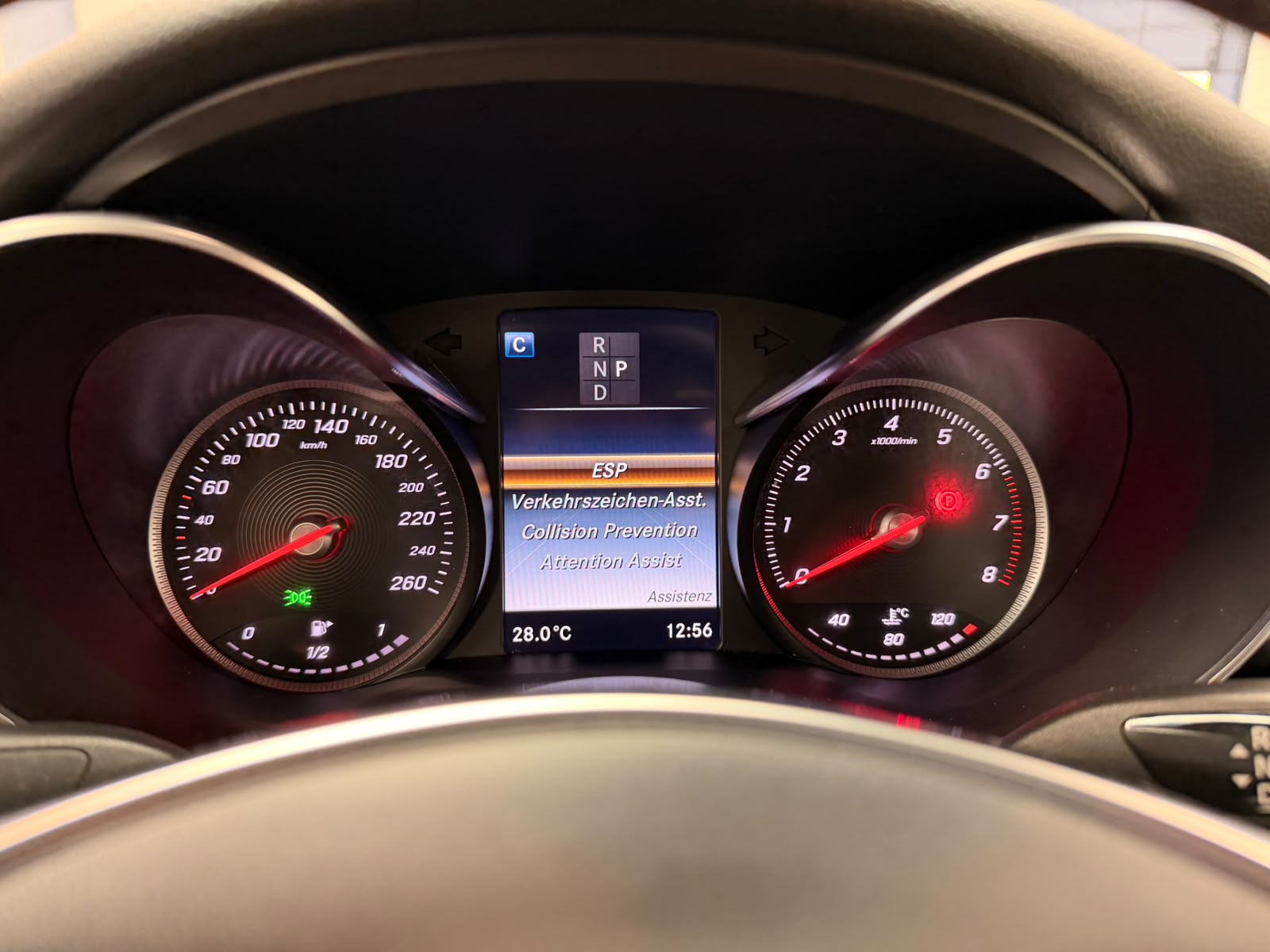 MERCEDES-BENZ C 300 Coupé AMG Line 9G-tronic-image-23