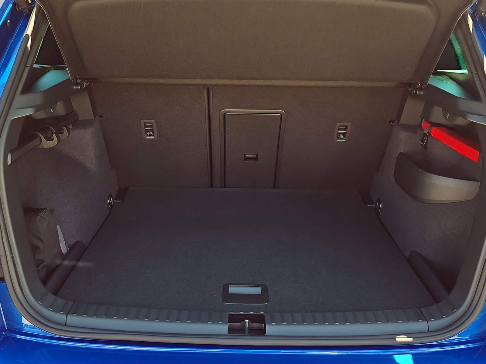 SKODA Karoq 2.0 TSI SportLine 4x4 DSG-image-11