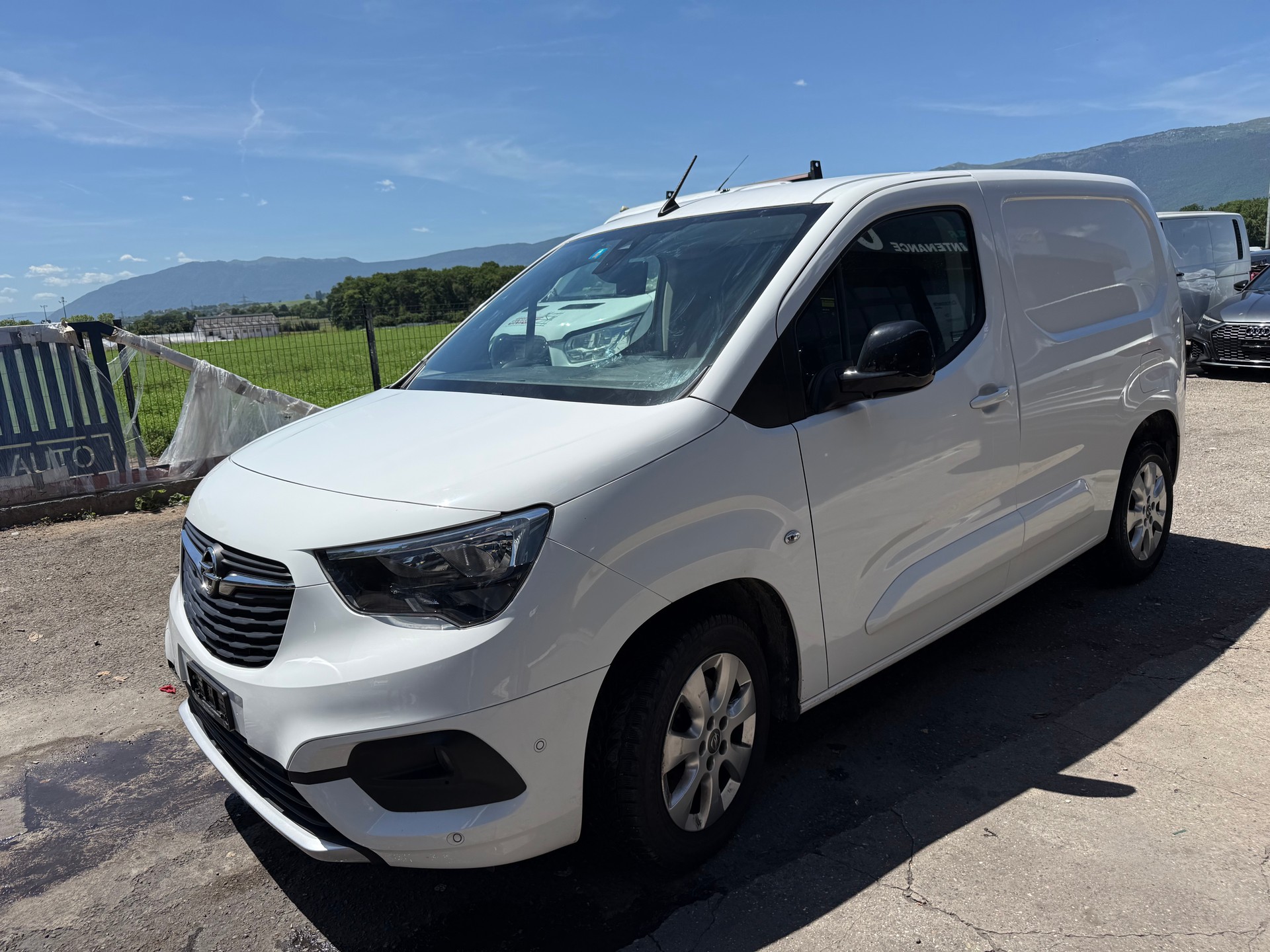 OPEL Combo 1.2 Cargo Enjoy start/stop-image-2