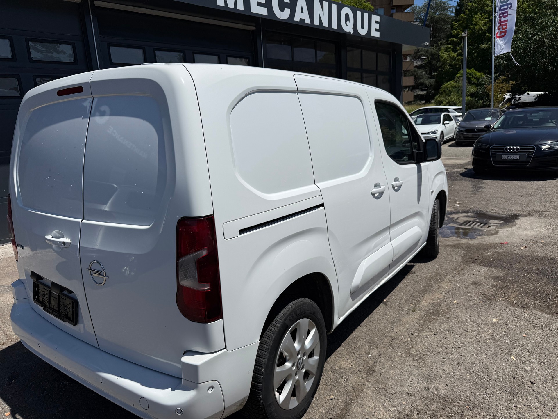 OPEL Combo 1.2 Cargo Enjoy start/stop-image-5