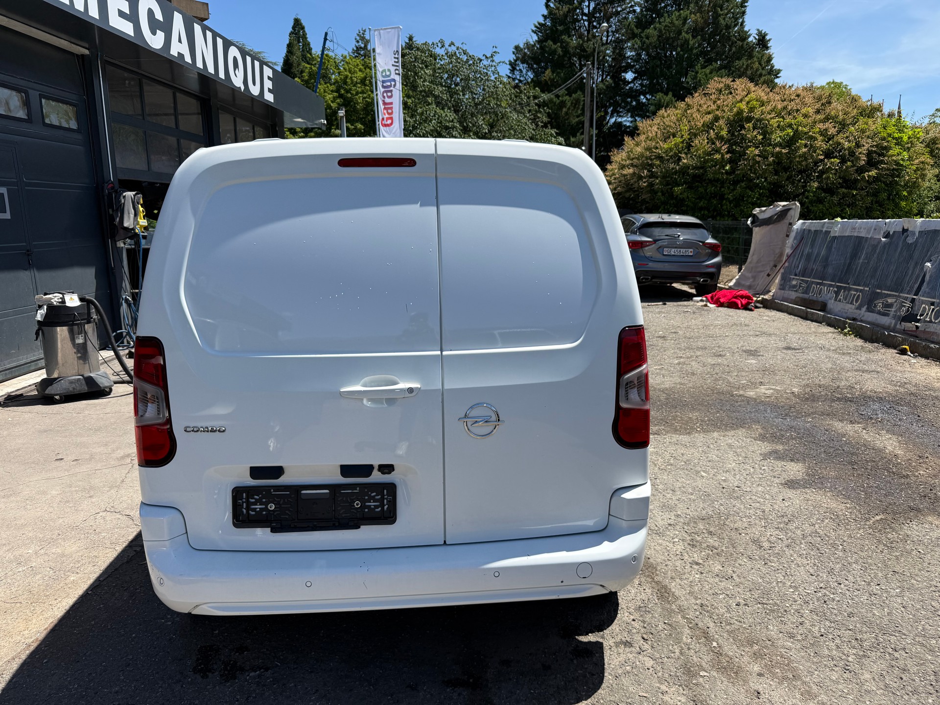 OPEL Combo 1.2 Cargo Enjoy start/stop-image-6