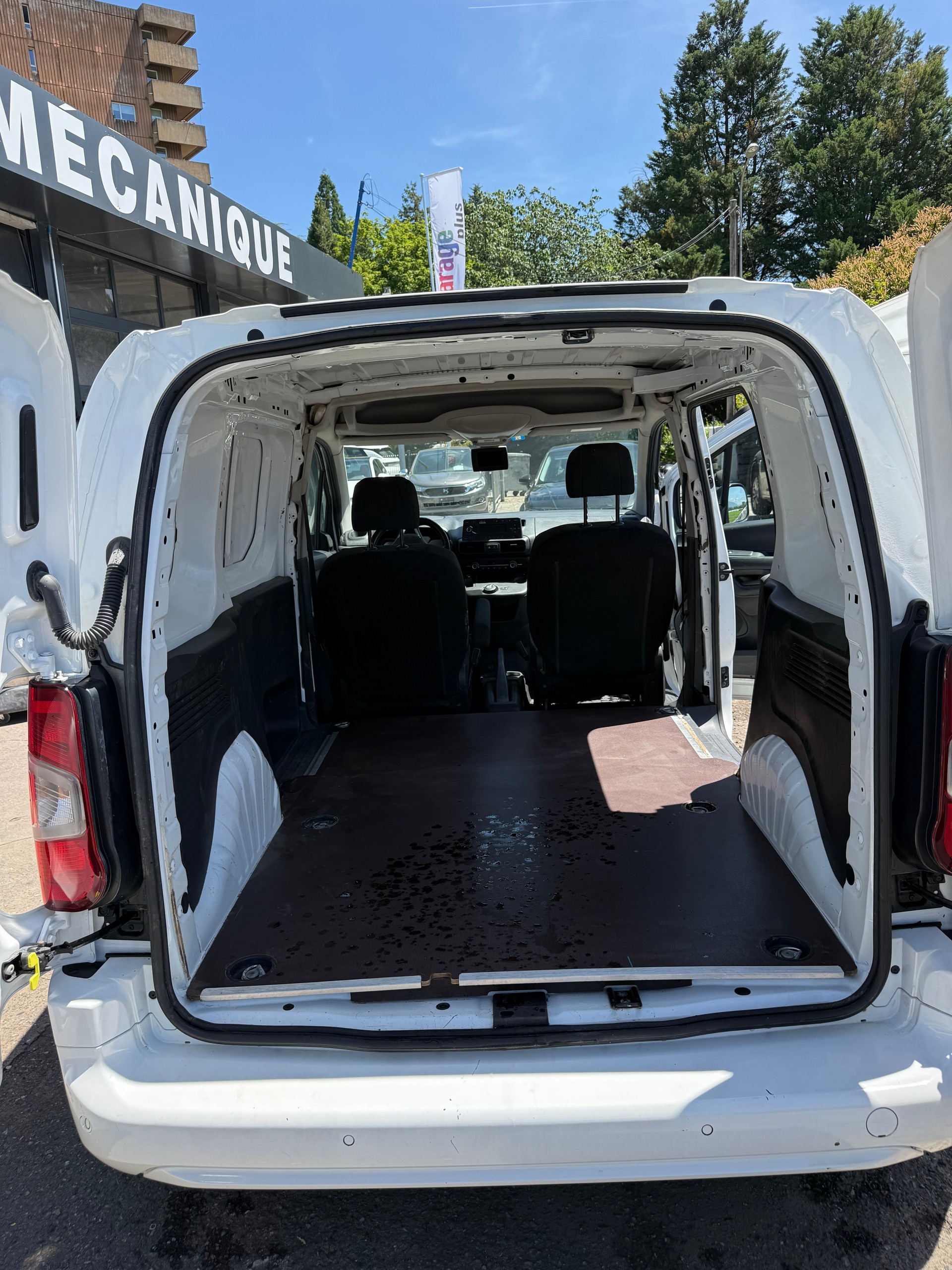 OPEL Combo 1.2 Cargo Enjoy start/stop-image-9