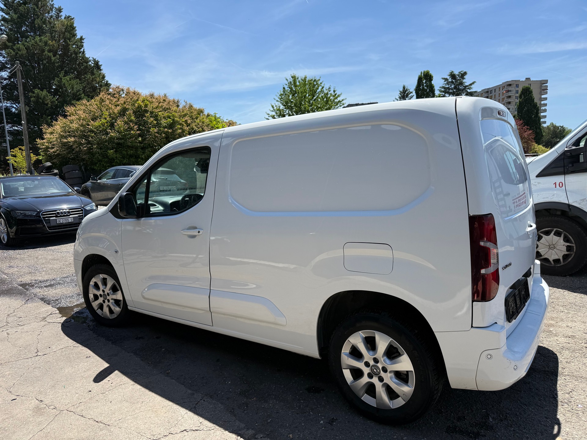 OPEL Combo 1.2 Cargo Enjoy start/stop-image-3