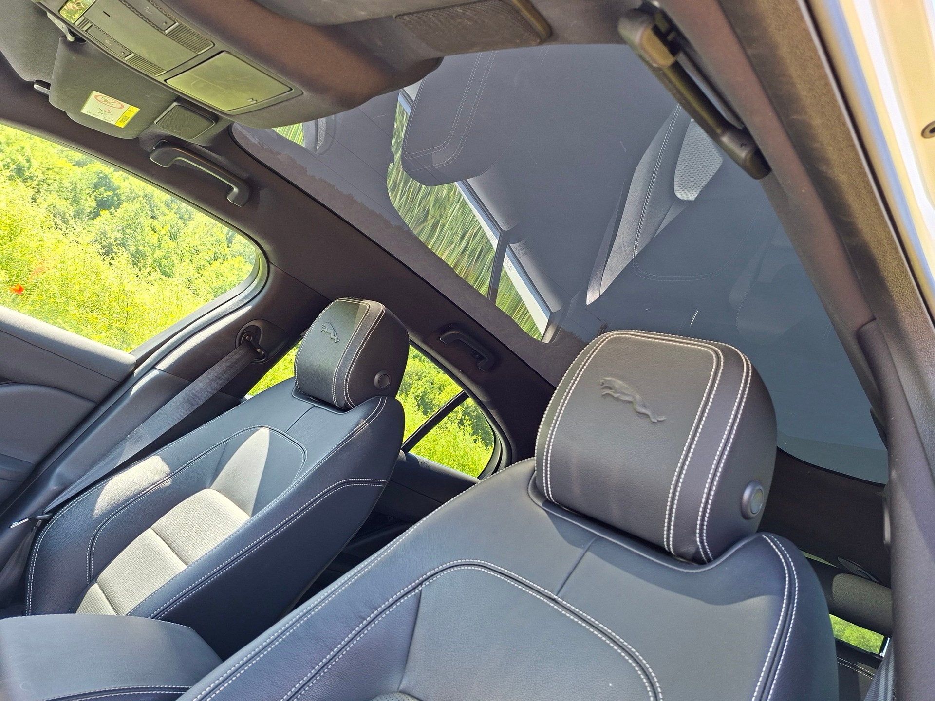 JAGUAR I-PACE EV400 SE AWD-image-10