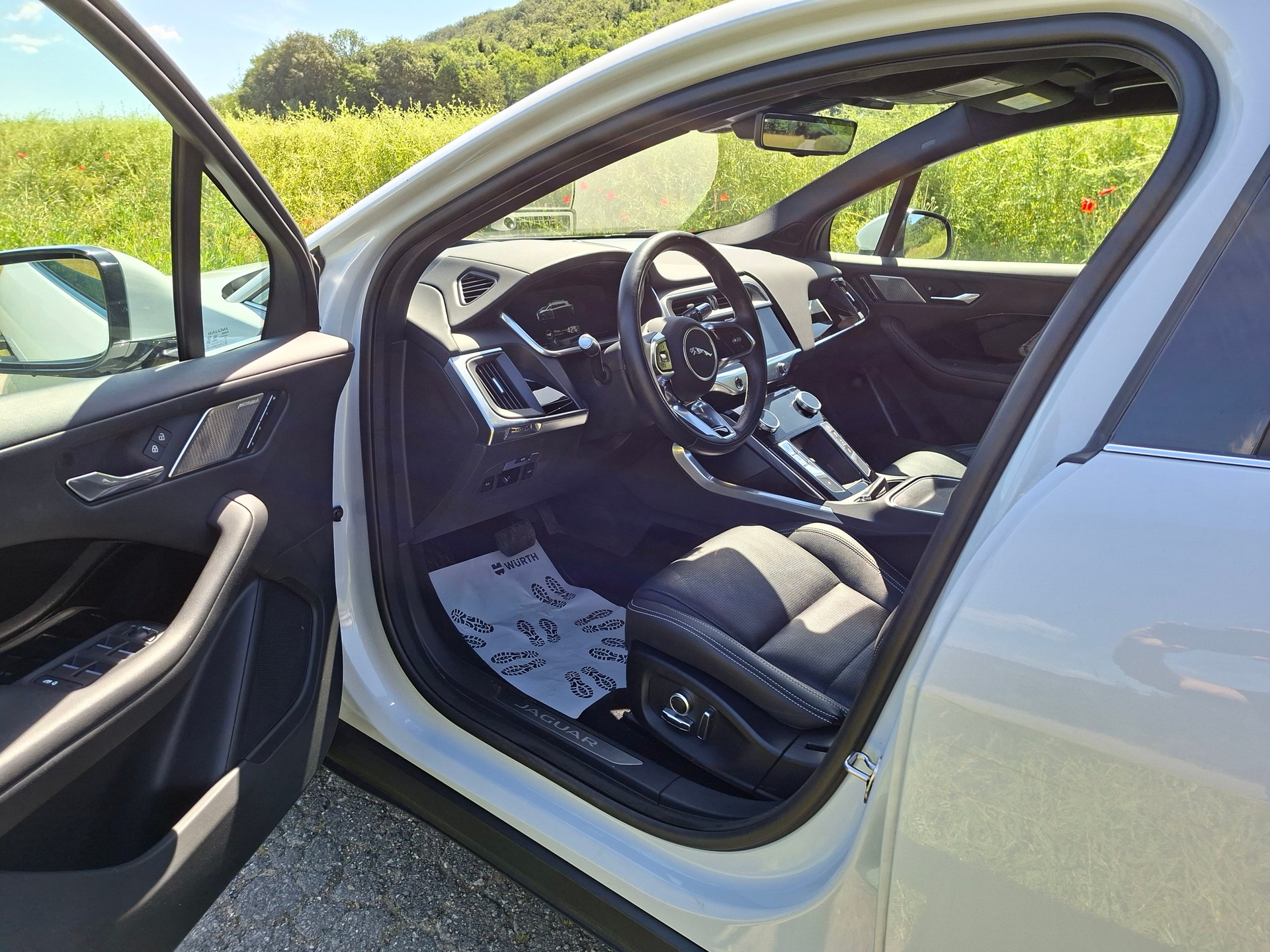 JAGUAR I-PACE EV400 SE AWD-image-8