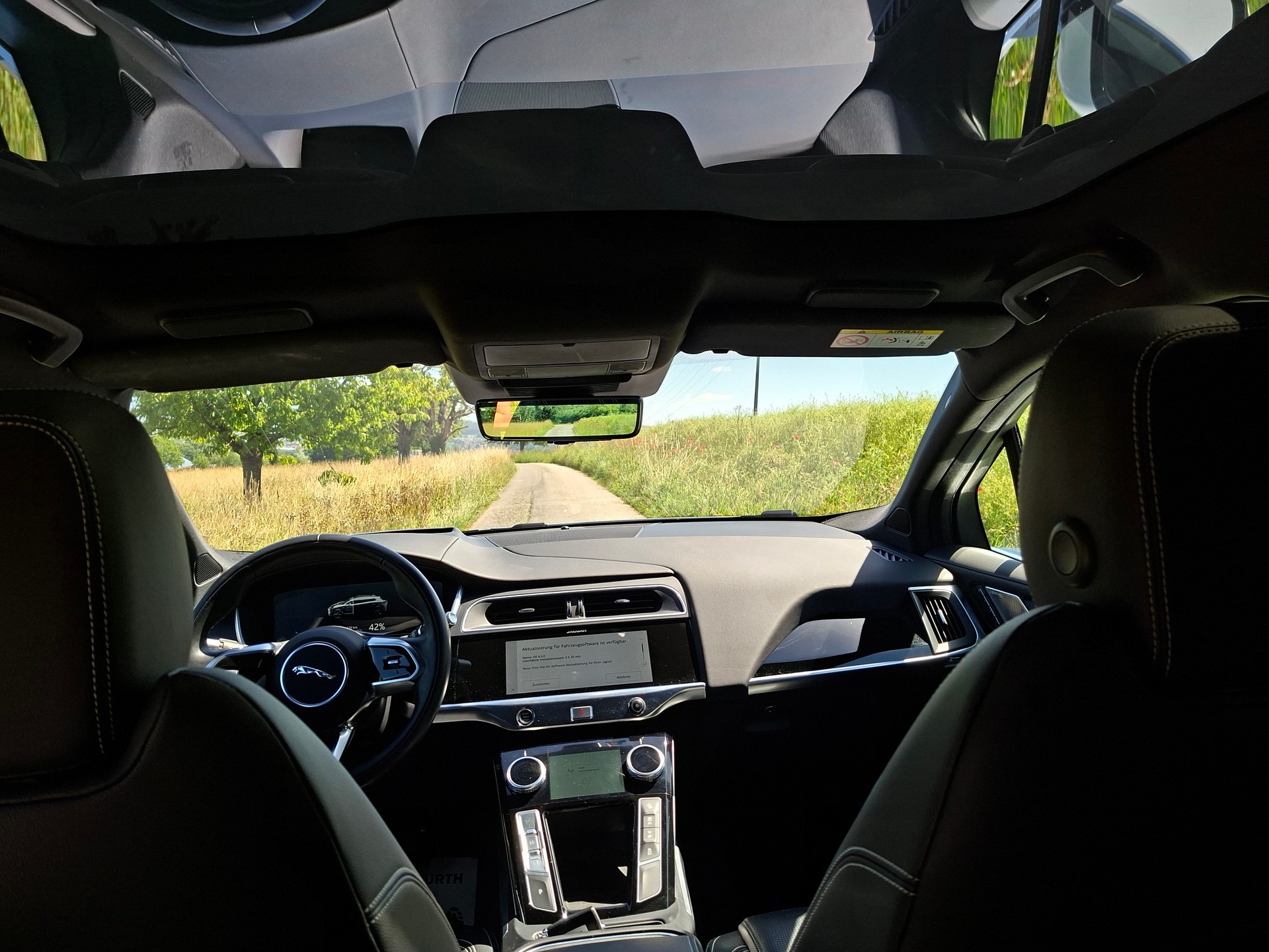 JAGUAR I-PACE EV400 SE AWD-image-7