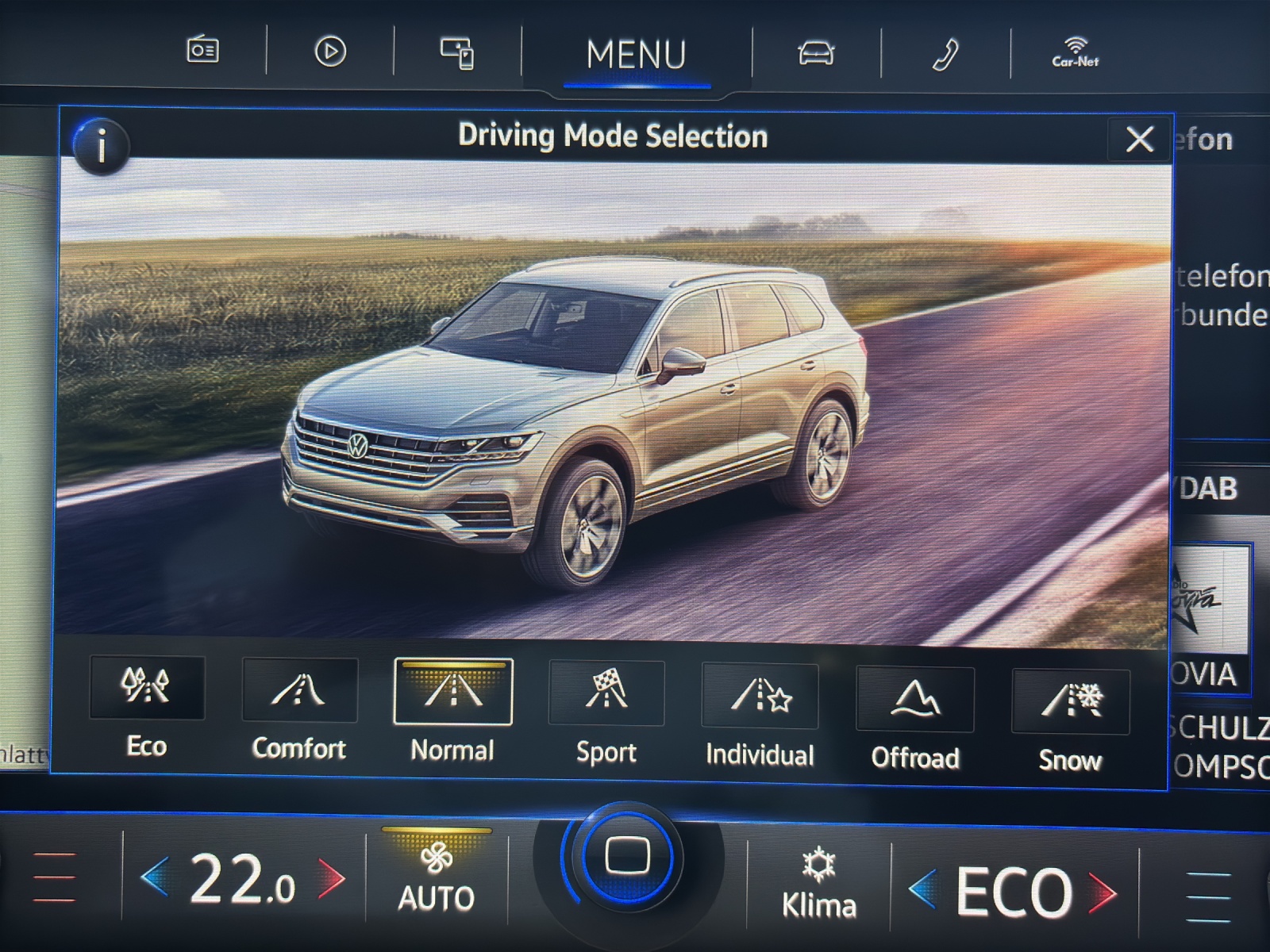 VW Touareg 3.0 TDI R Line Tiptronic mit AHK, Allradlenkung, Panorama-Ausstell-/Schiebedach & Standheizung-image-22