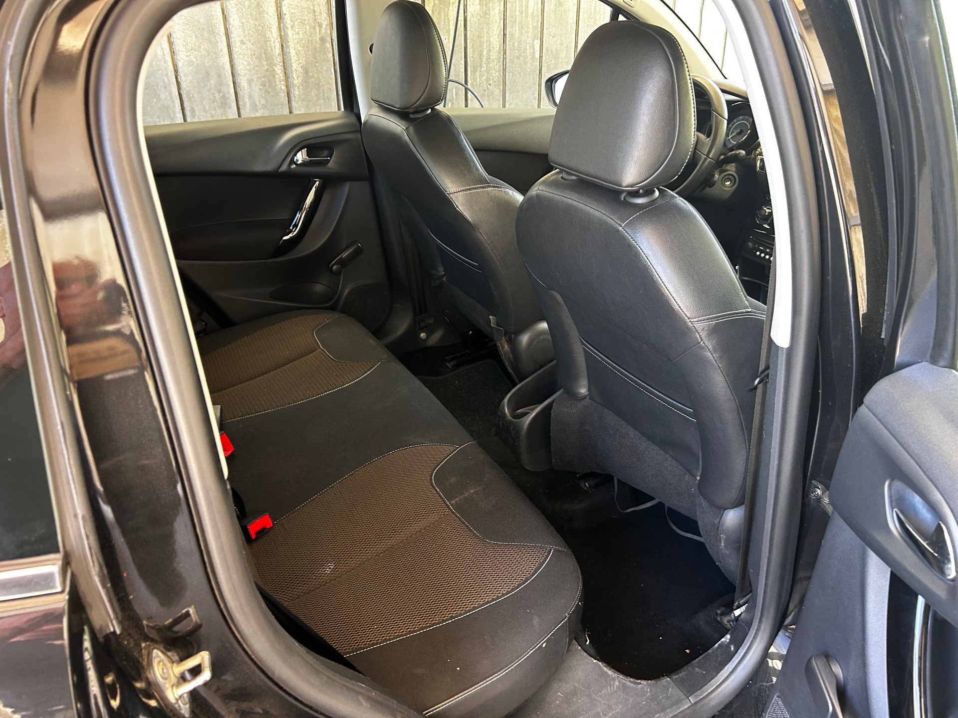 CITROEN C3 1.4i 16V Exclusive EGS5-image-5