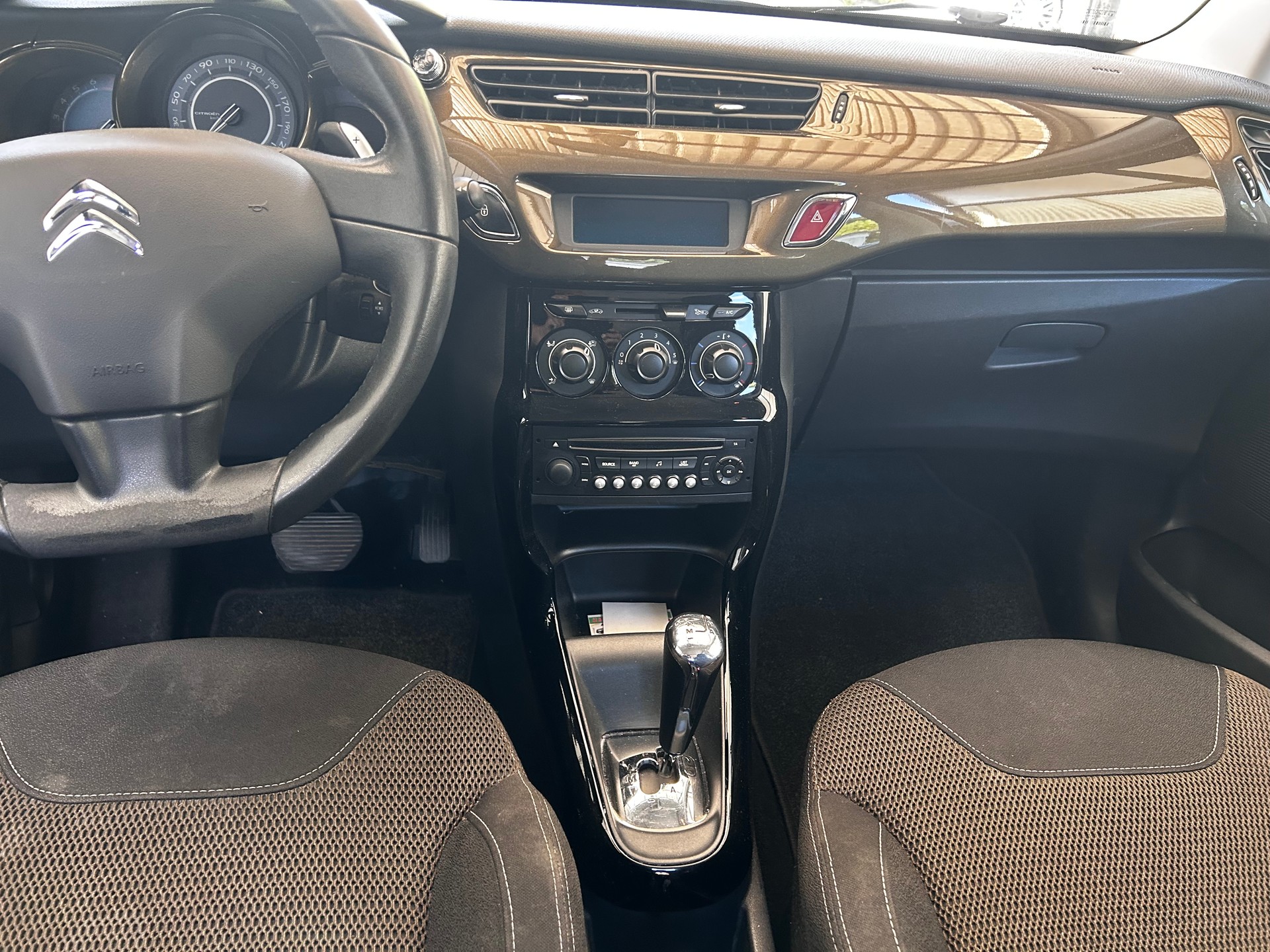 CITROEN C3 1.4i 16V Exclusive EGS5-image-7