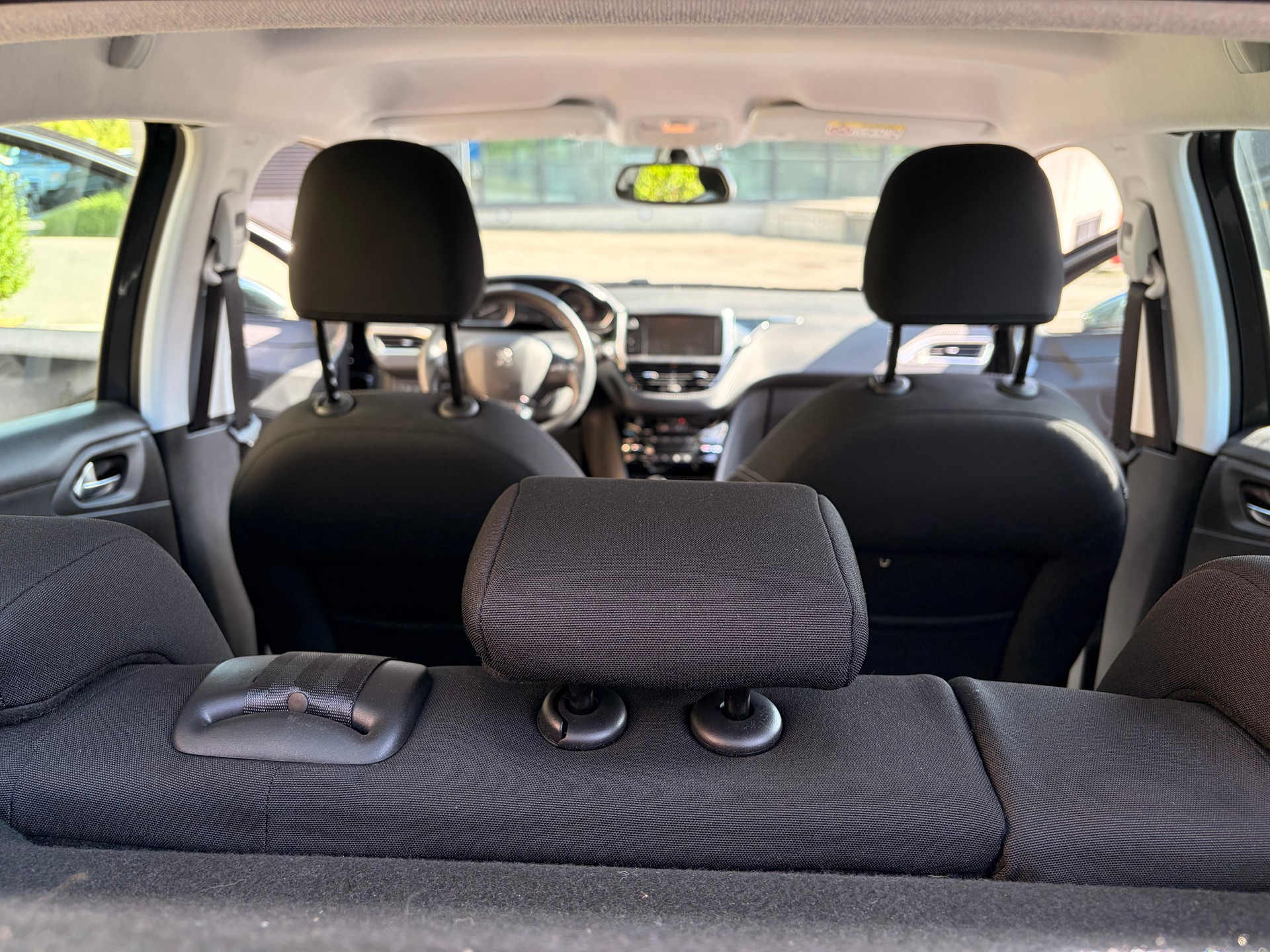PEUGEOT 1.2 PureTech Allure S/S-image-3