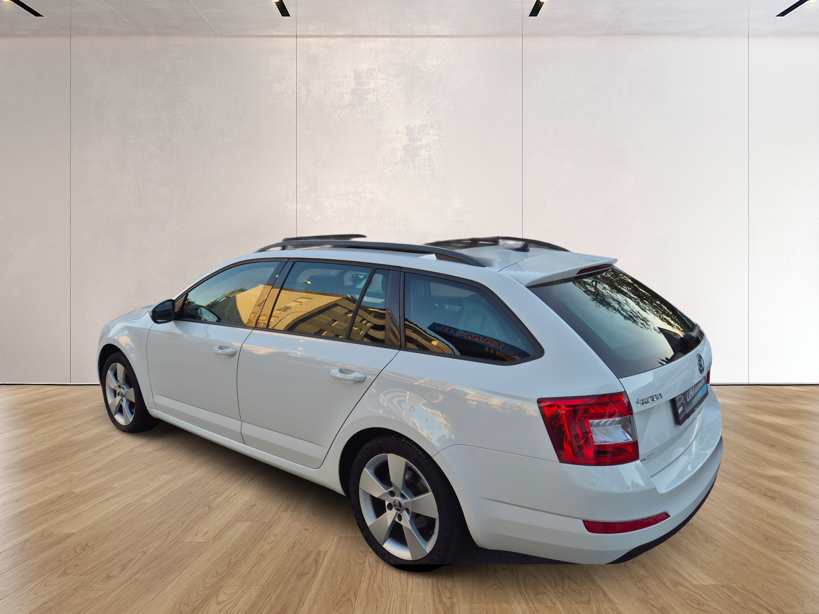 SKODA Octavia Combi 1.8 TSI L&K DSG-image-2