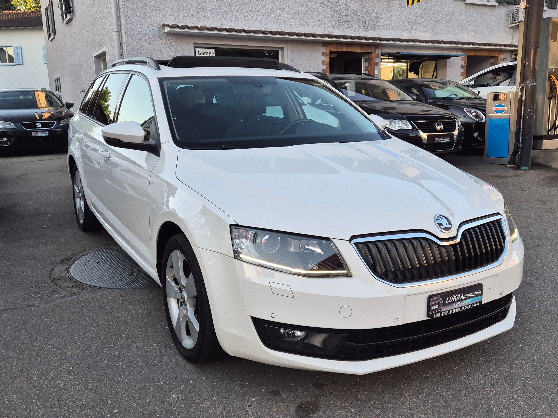 SKODA Octavia Combi 1.8 TSI L&K DSG-image-6