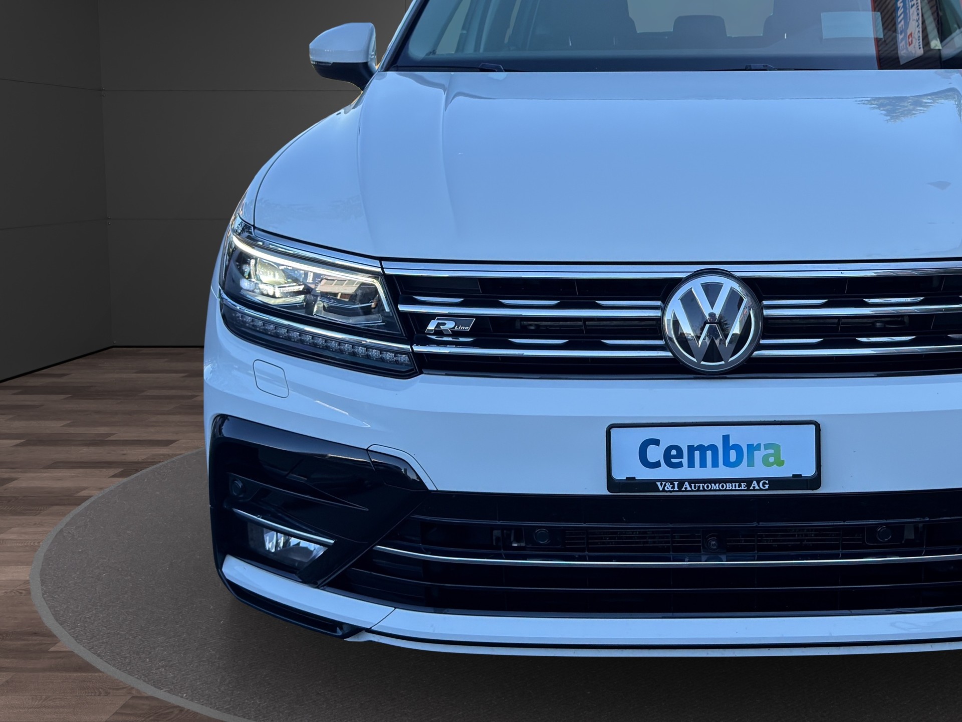 VW Tiguan 2.0TSI R-Line Highline 4Motion DSG-image-8