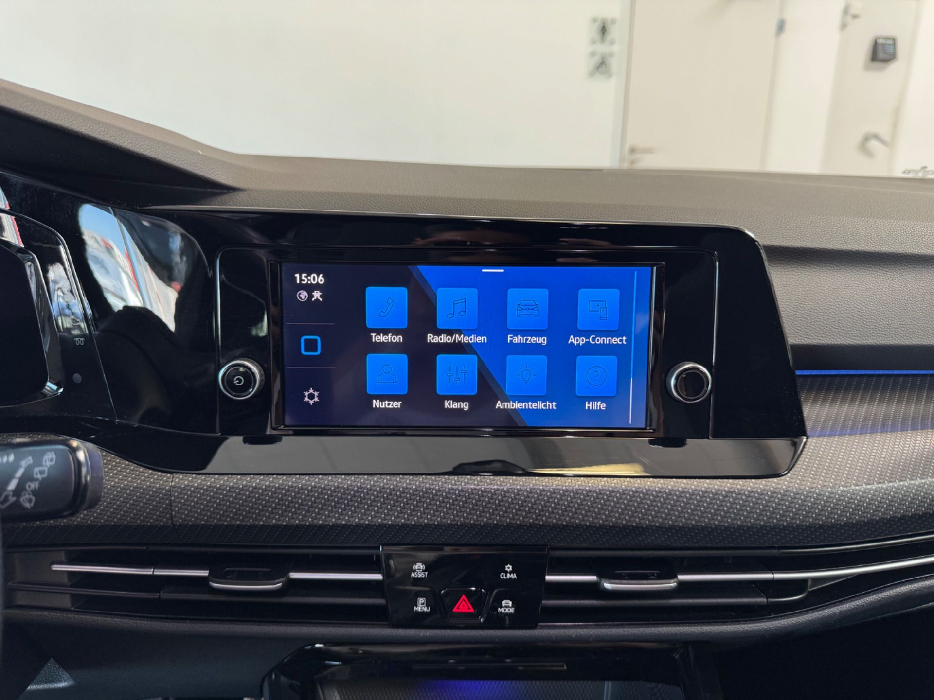 VW Golf 2.0 TSI R-Line DSG-image-14