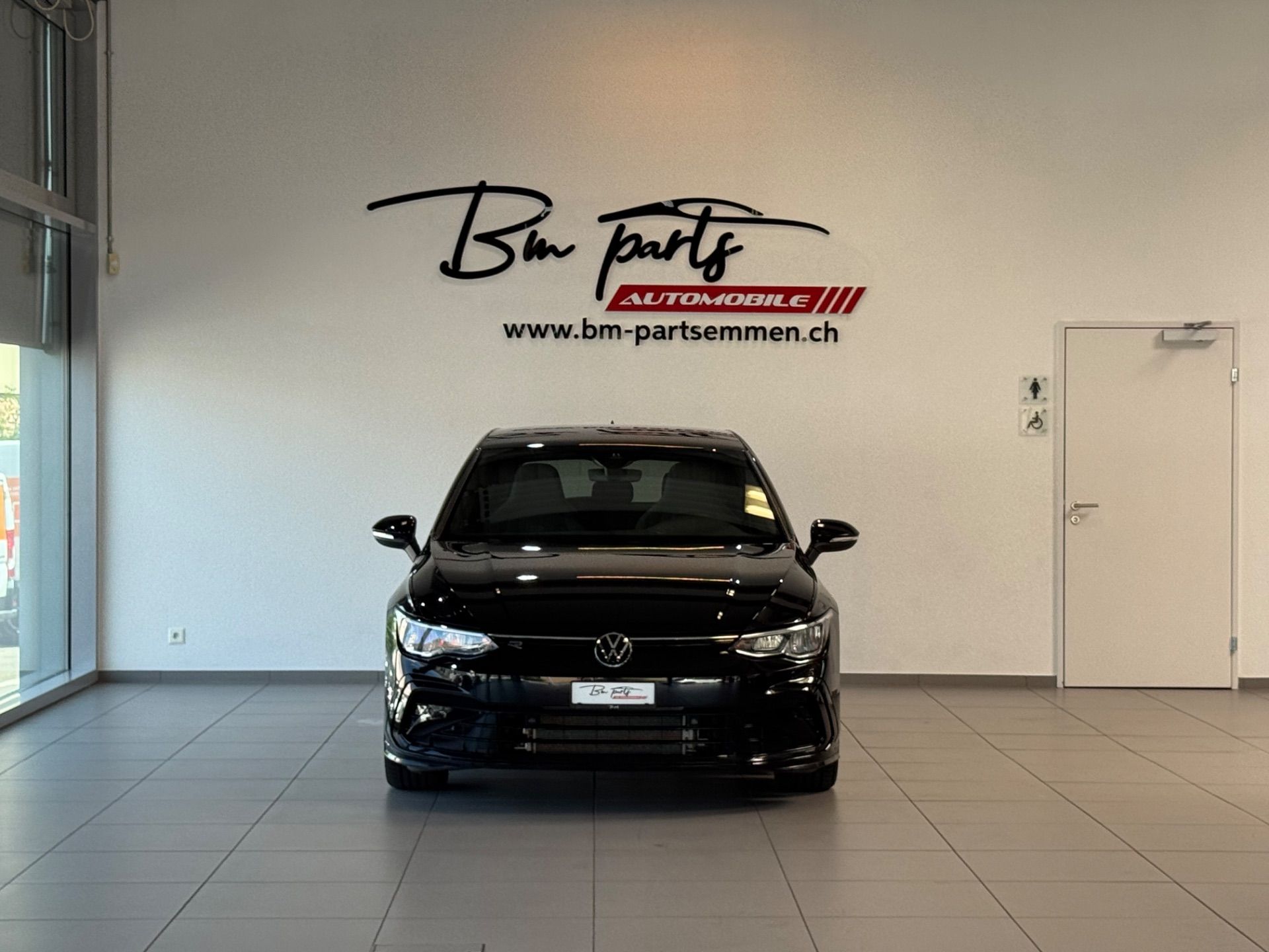 VW Golf 2.0 TSI R-Line DSG-image-7