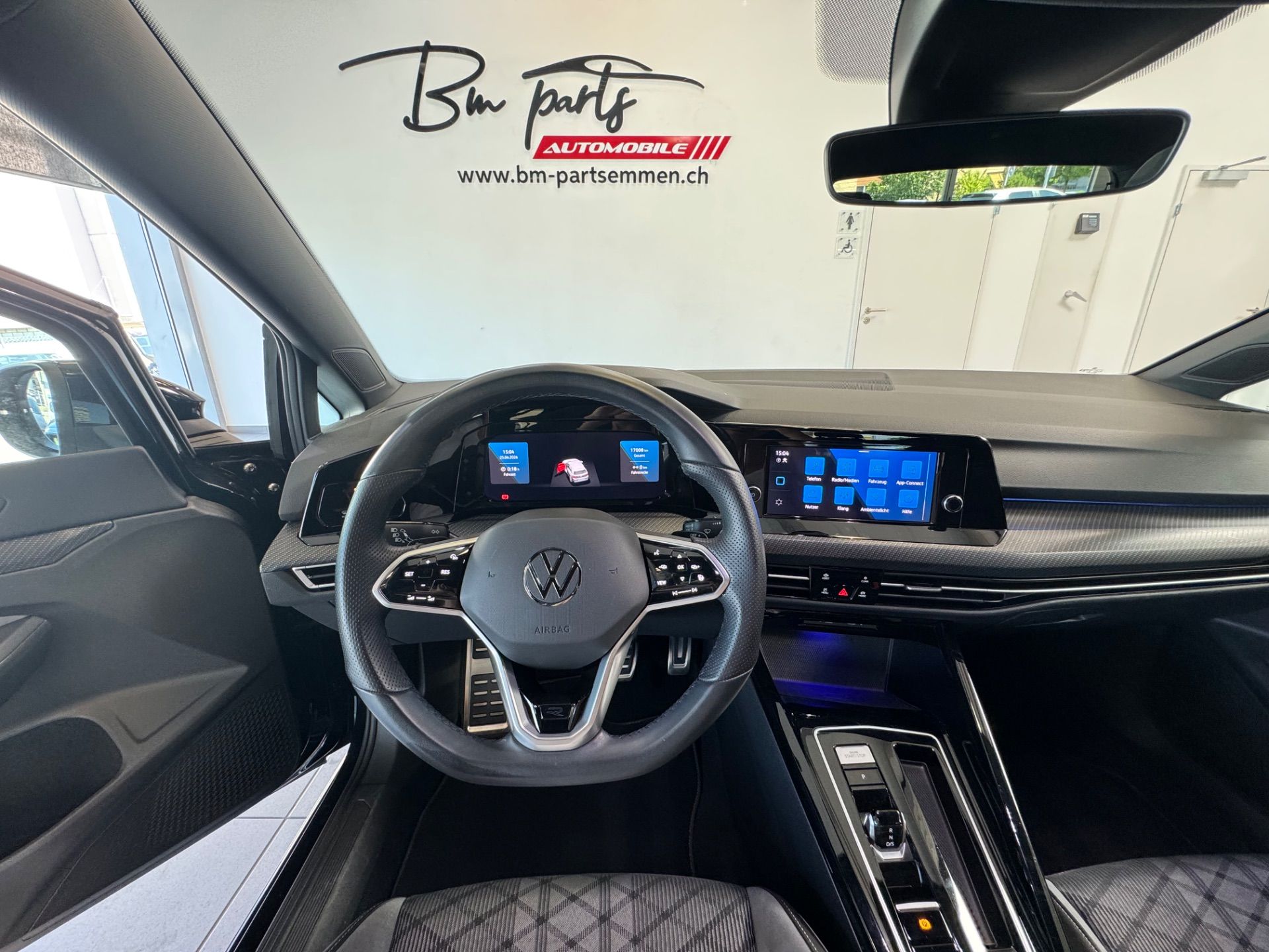 VW Golf 2.0 TSI R-Line DSG-image-10