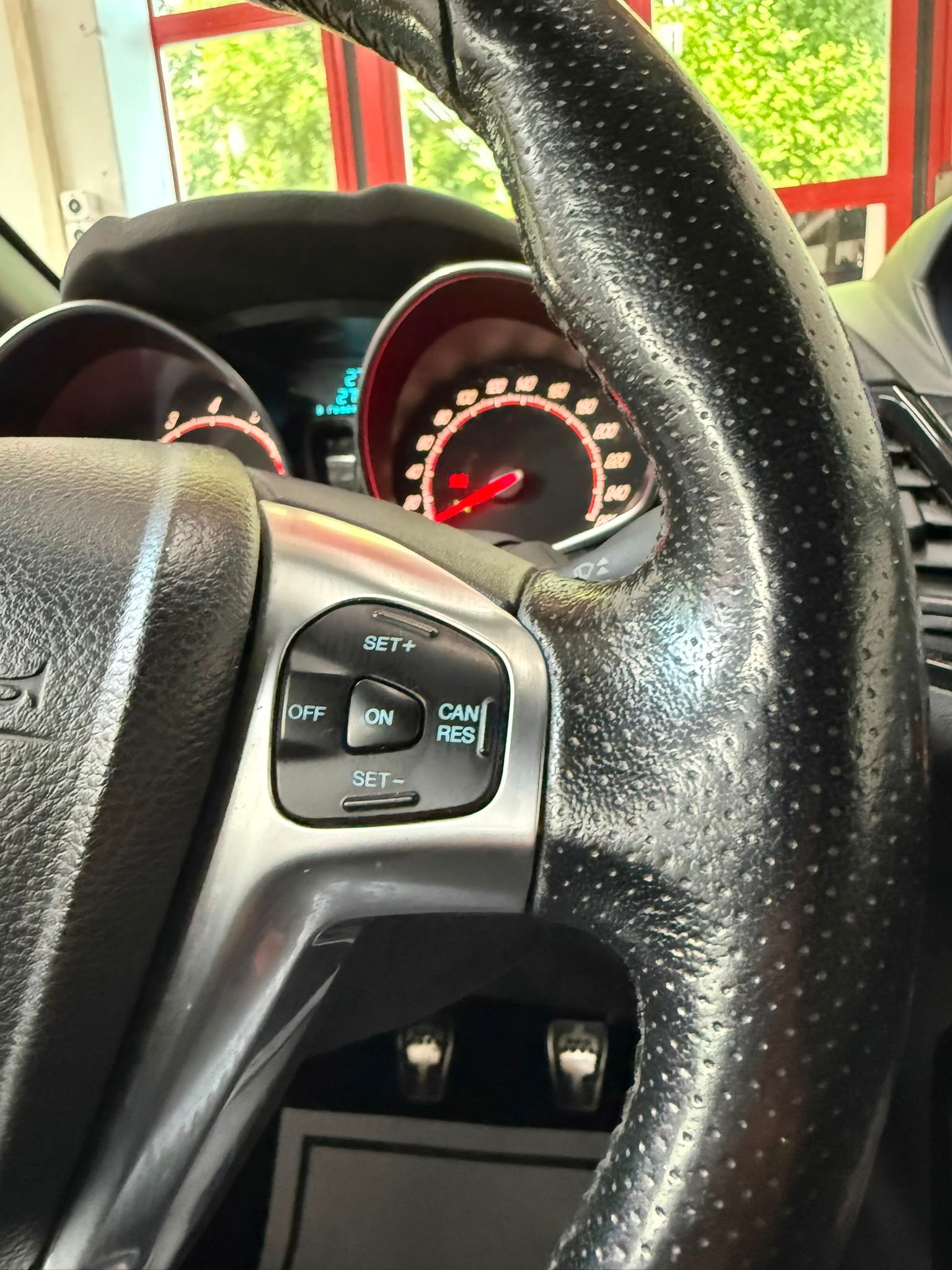 FORD Fiesta 1.6 SCTi ST 200 //NEU AB MFK!-image-11