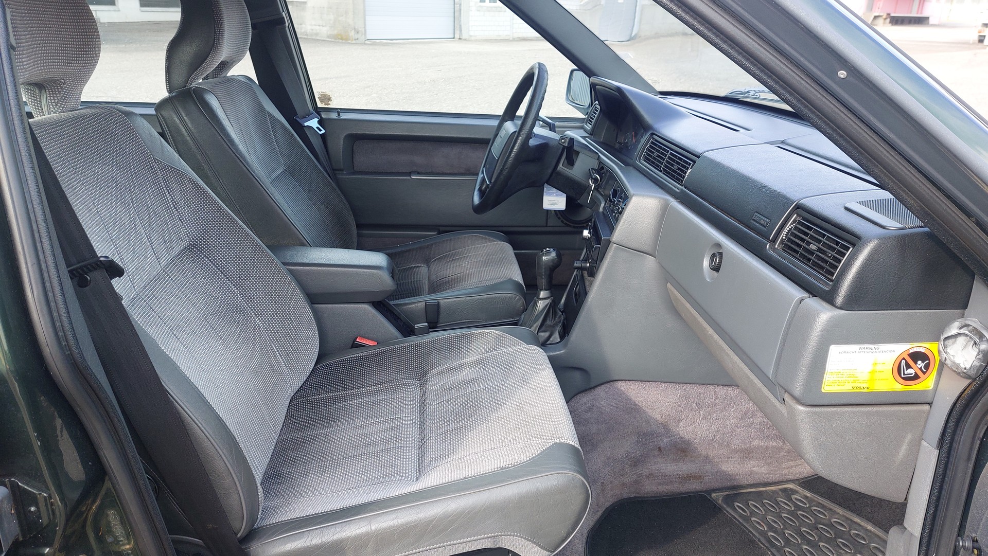 VOLVO 940 2.3 Polar S LPT-image-12