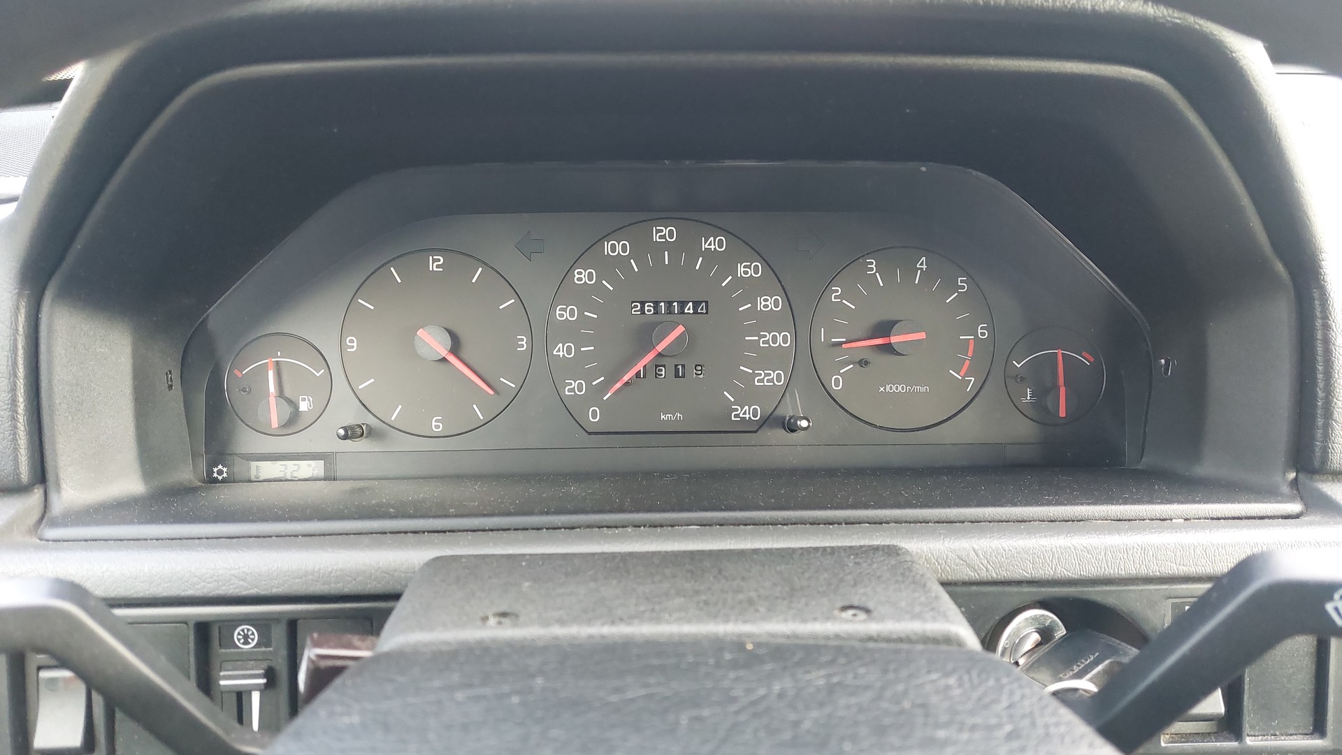 VOLVO 940 2.3 Polar S LPT-image-15