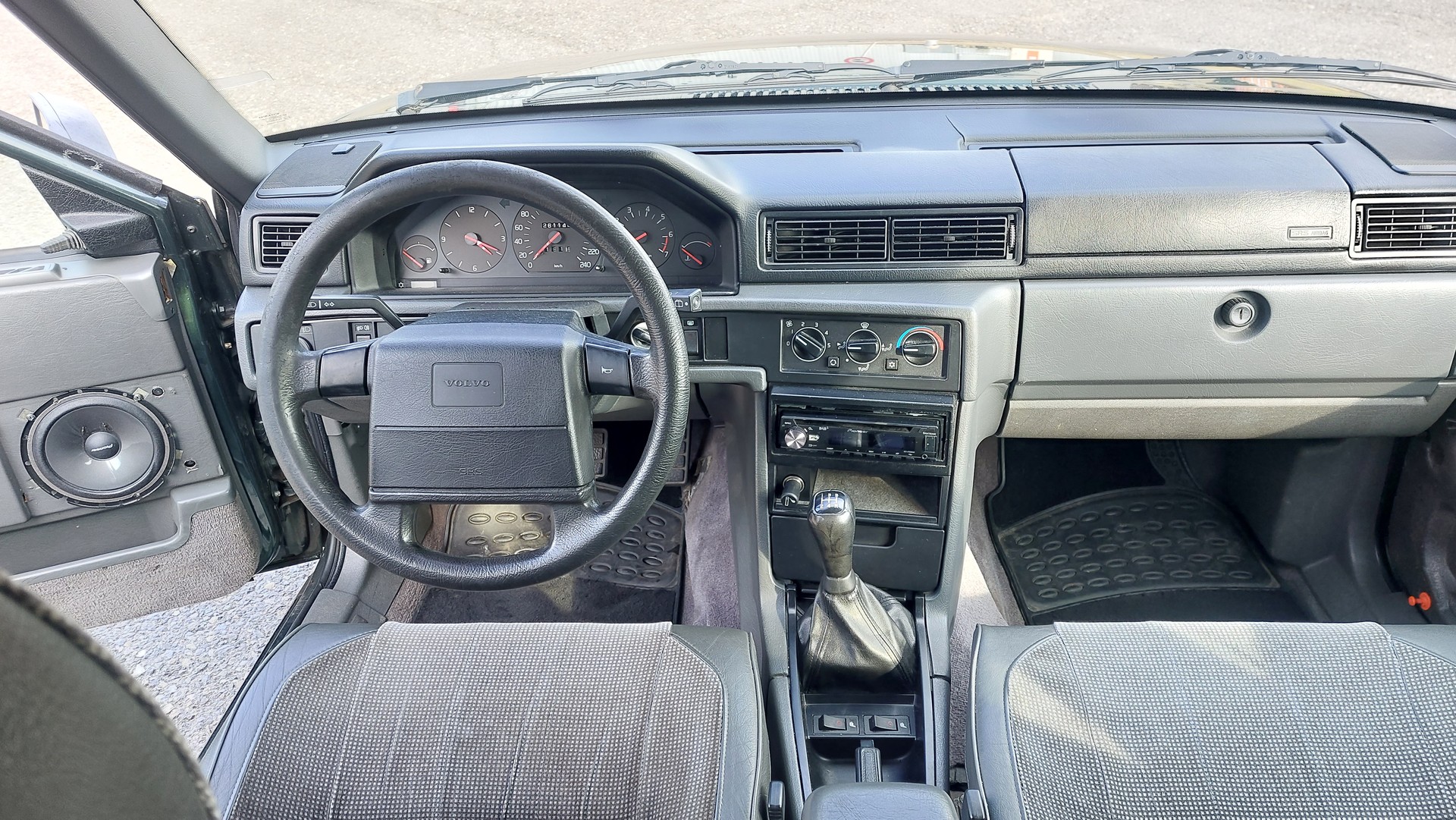 VOLVO 940 2.3 Polar S LPT-image-10