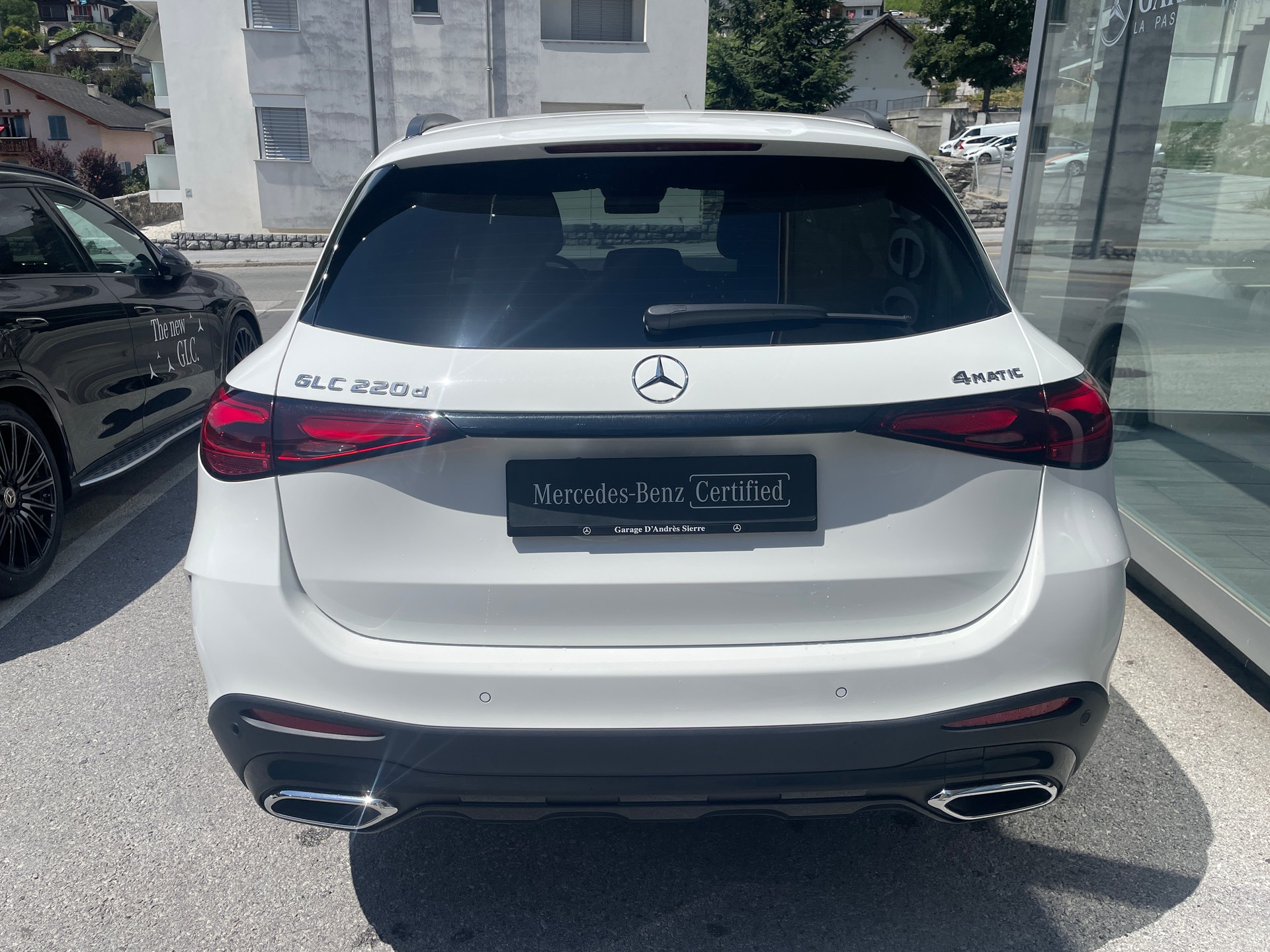 MERCEDES-BENZ GLC 220 d 4Matic 9G-Tronic AMG Line-image-5