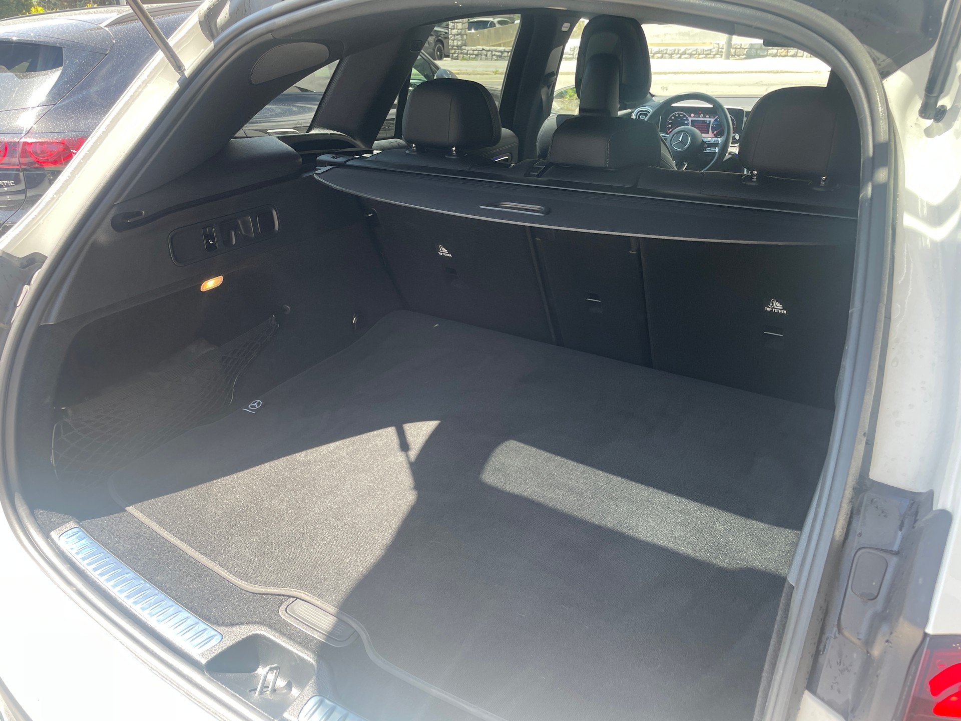 MERCEDES-BENZ GLC 220 d 4Matic 9G-Tronic AMG Line-image-6