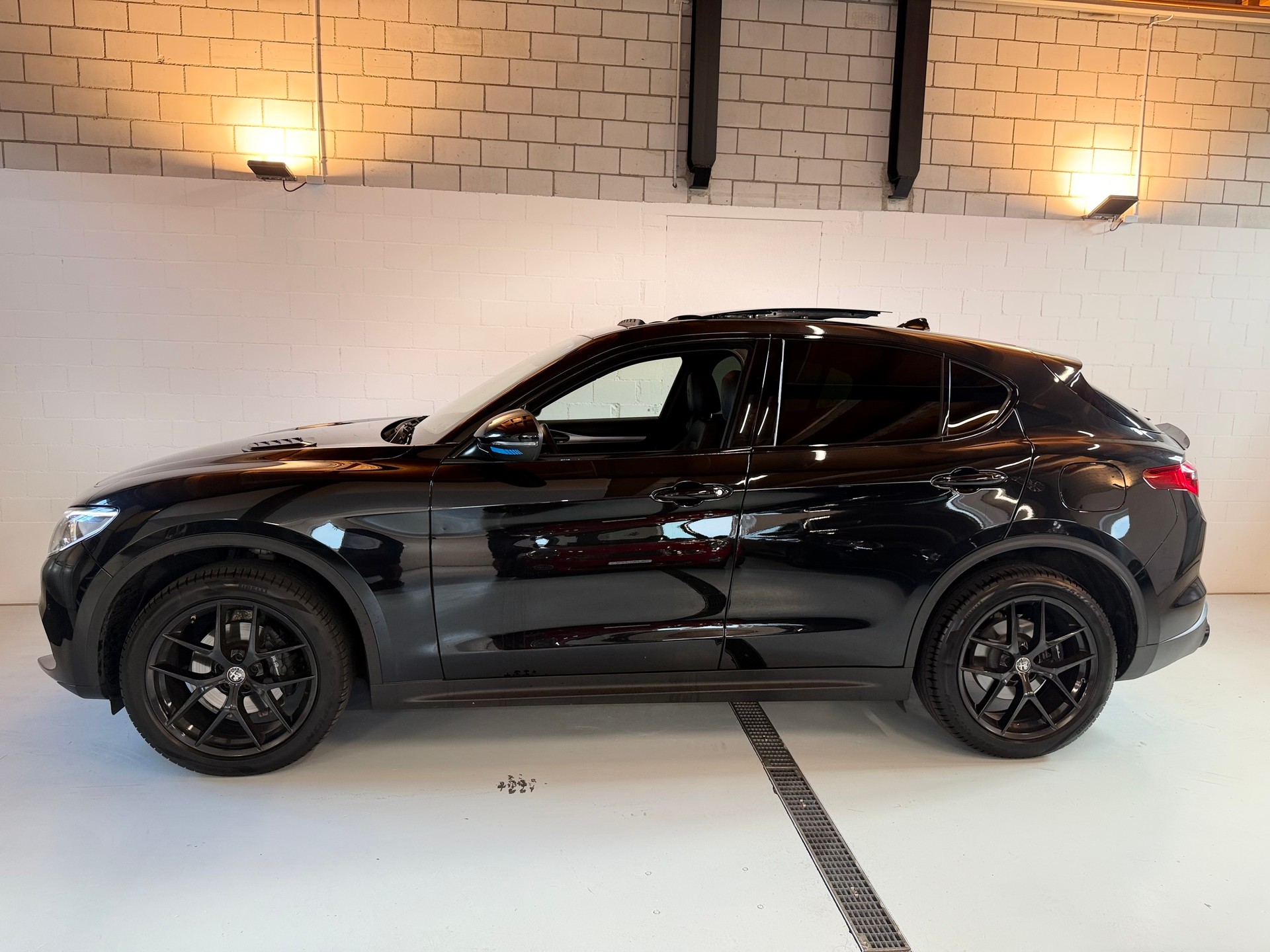 ALFA ROMEO Stelvio 2.0 Super Q4 Automatic-image-3