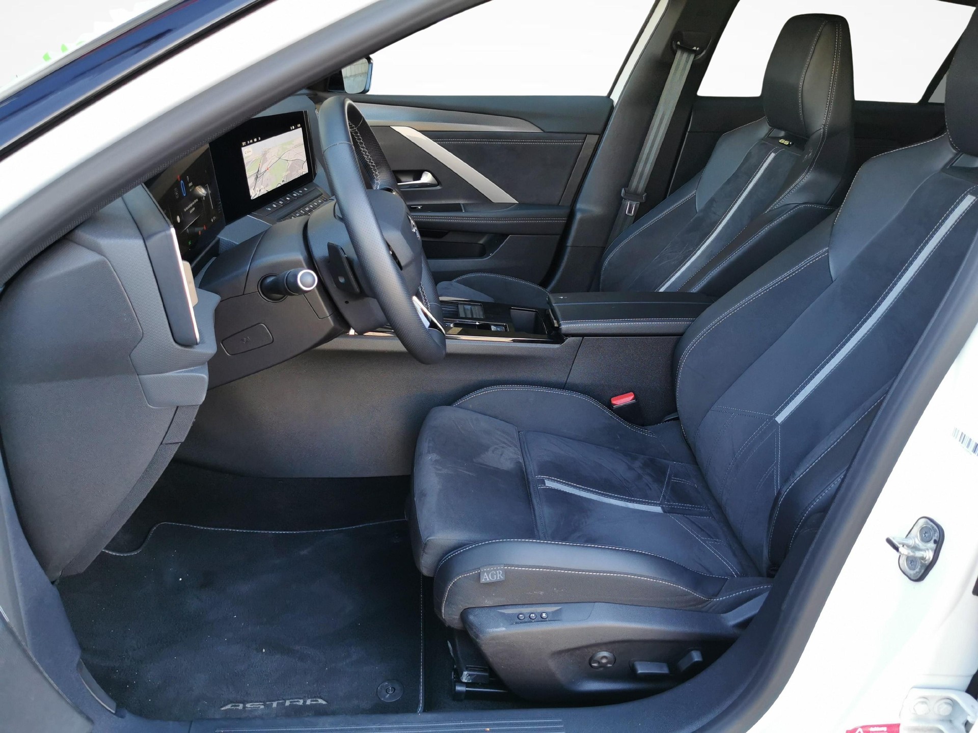 OPEL Astra Sports Tourer 1.6 T PHEV 225 GSe-image-6