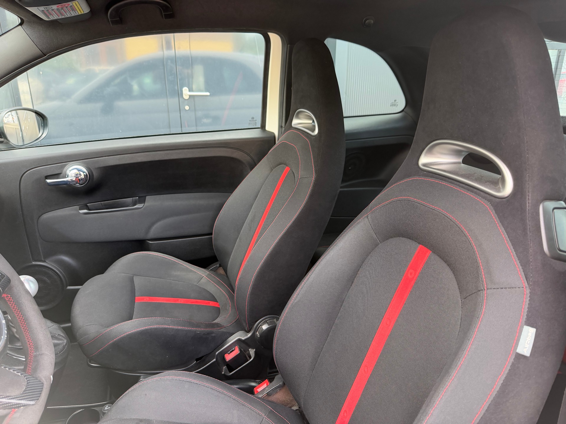 FIAT 500 1.4 16V Turbo Abarth-image-9