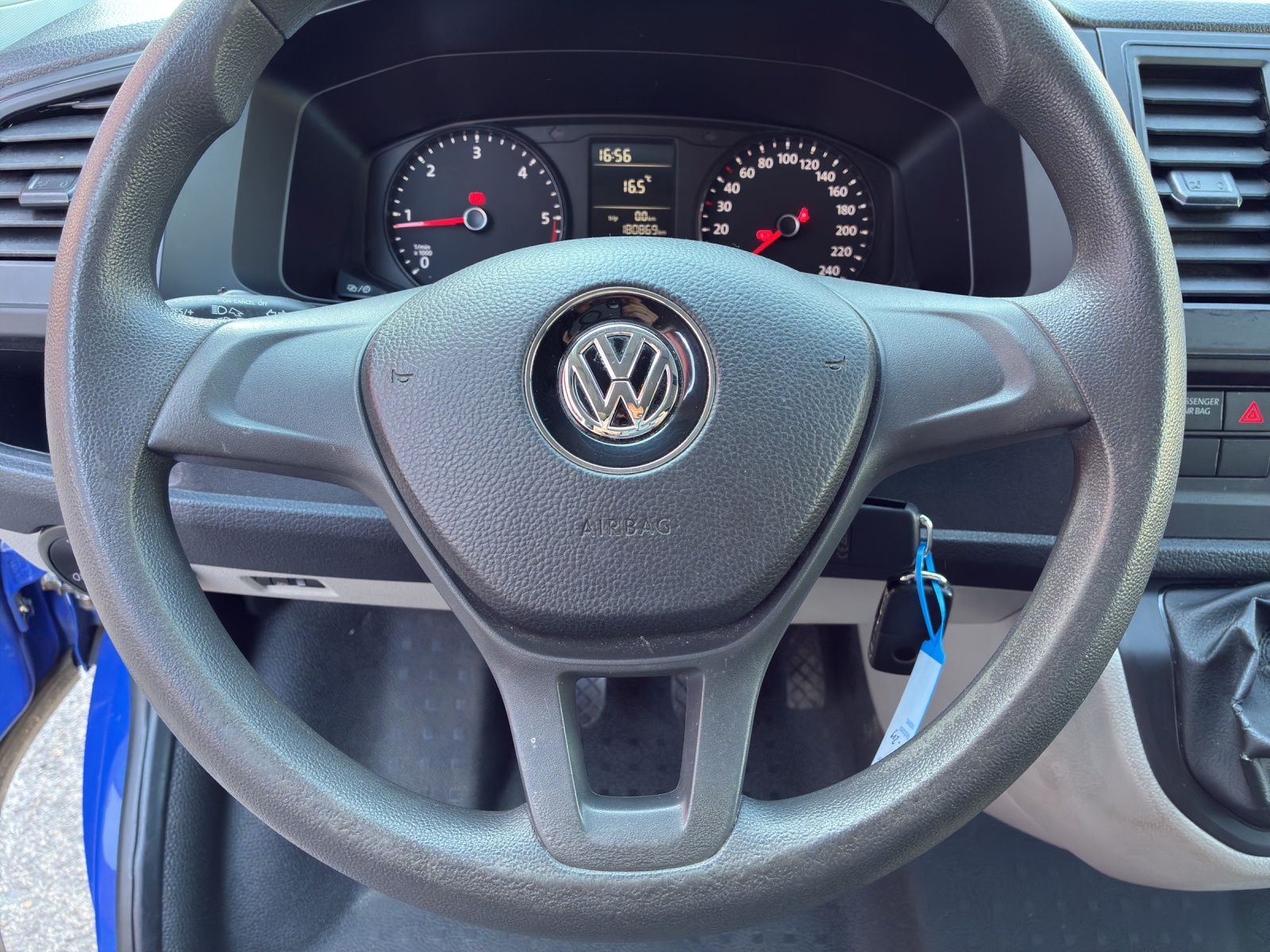 VW T6 2.0 TDI Entry-image-12
