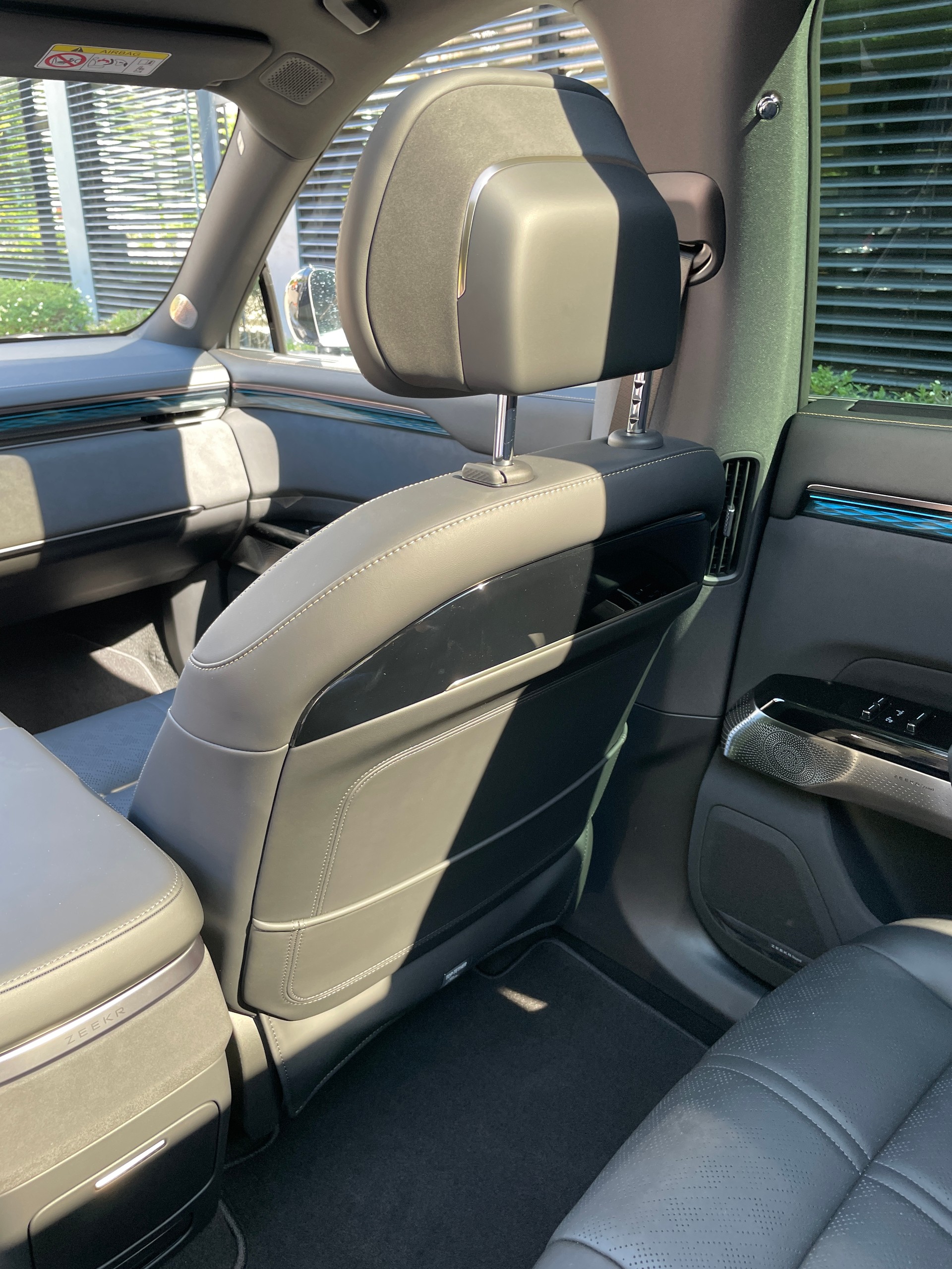 ZEEKR ZEEKR 7X 100kWh Privilege AWD mit Comfort und Cockpitpaket, AHK, Modell 2026-image-19