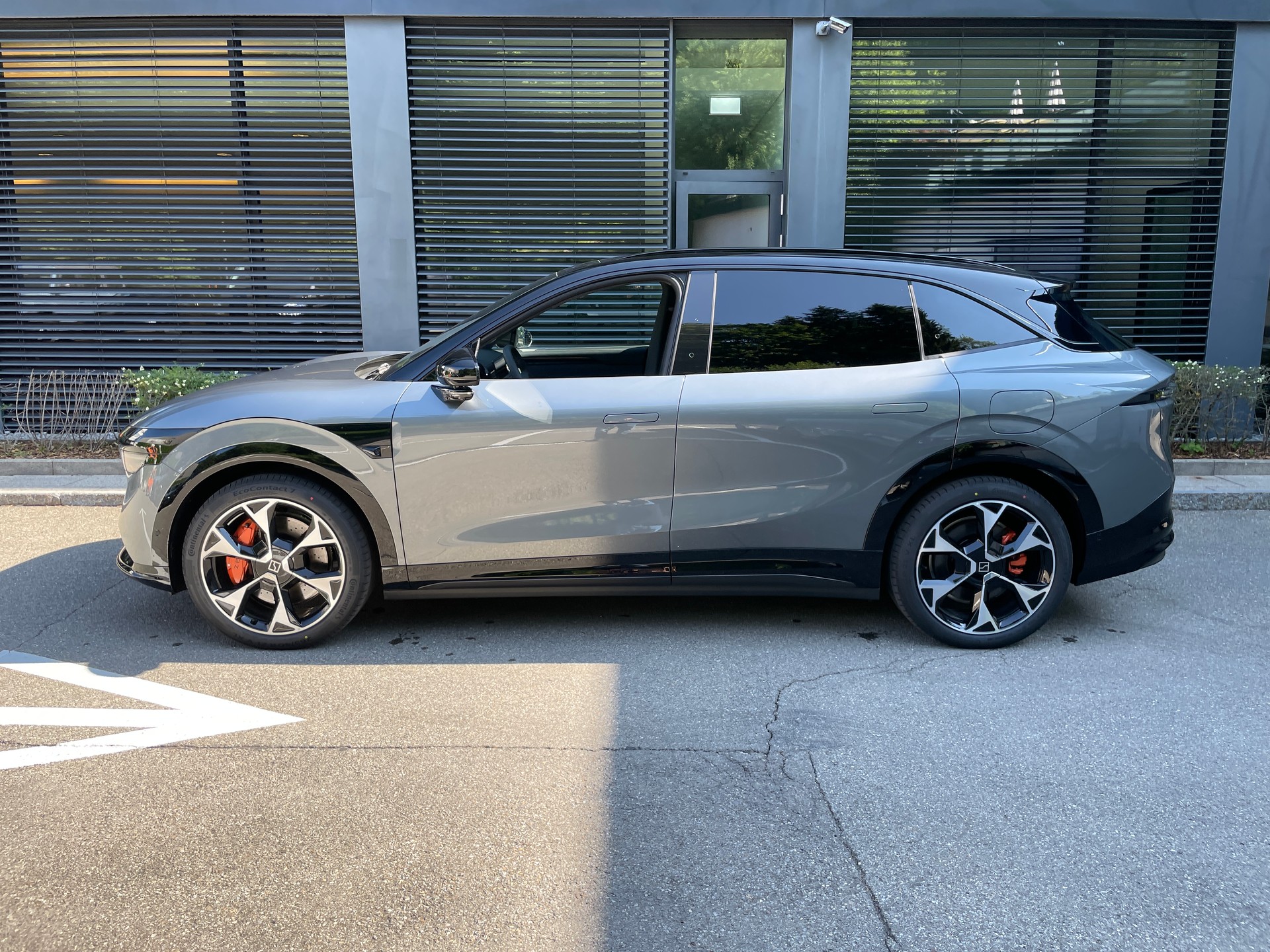 ZEEKR ZEEKR 7X 100kWh Privilege AWD mit Comfort und Cockpitpaket, AHK, Modell 2026-image-1