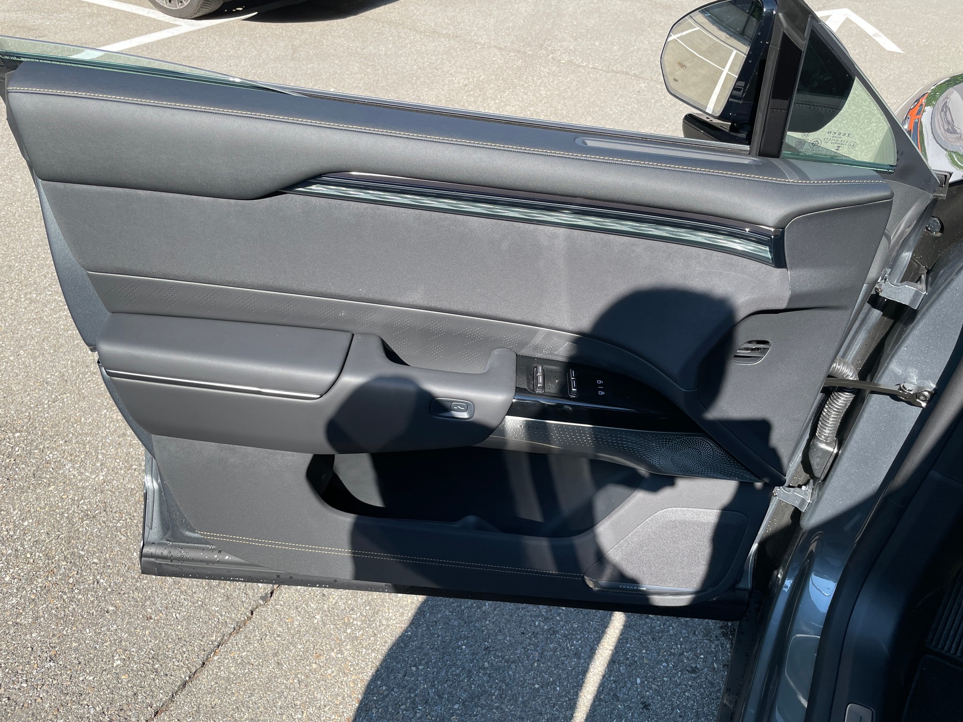 ZEEKR ZEEKR 7X 100kWh Privilege AWD mit Comfort und Cockpitpaket, AHK, Modell 2026-image-13