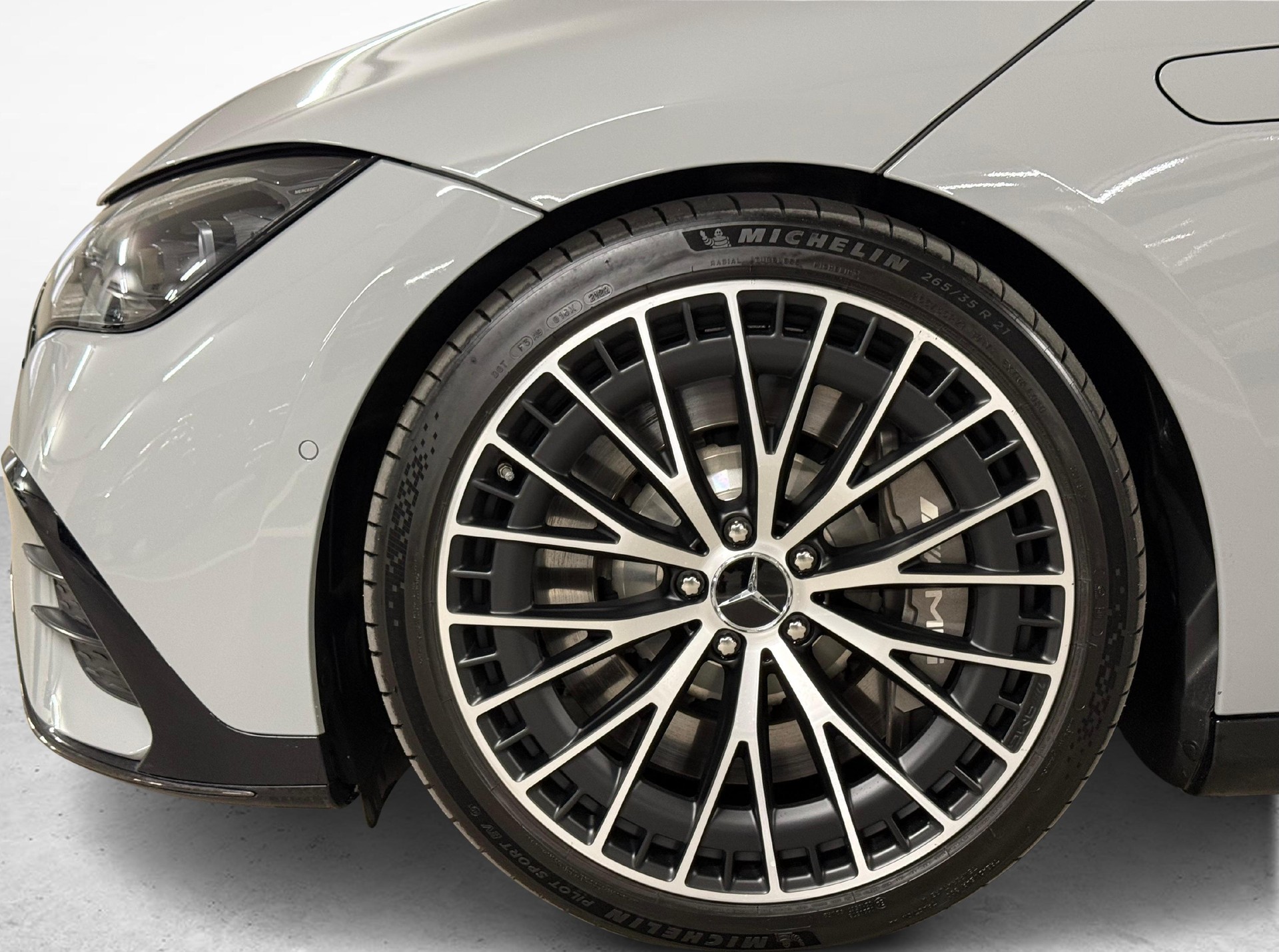 MERCEDES-BENZ EQE 43 AMG 4matic-image-14